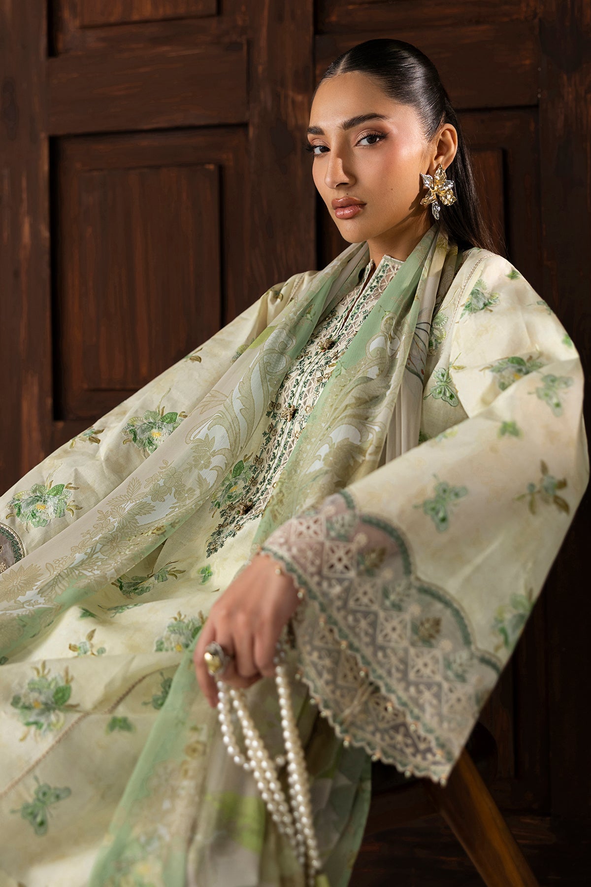 EMBROIDERED LAWN UF-4420
