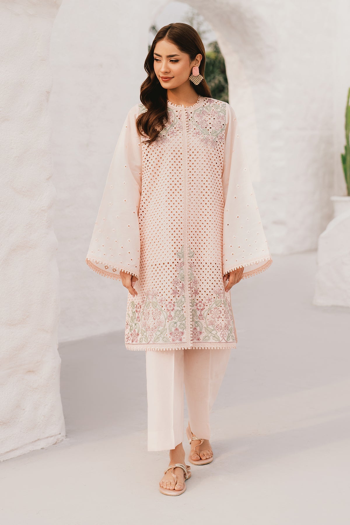 SCHIFFLI LAWN PR-1076