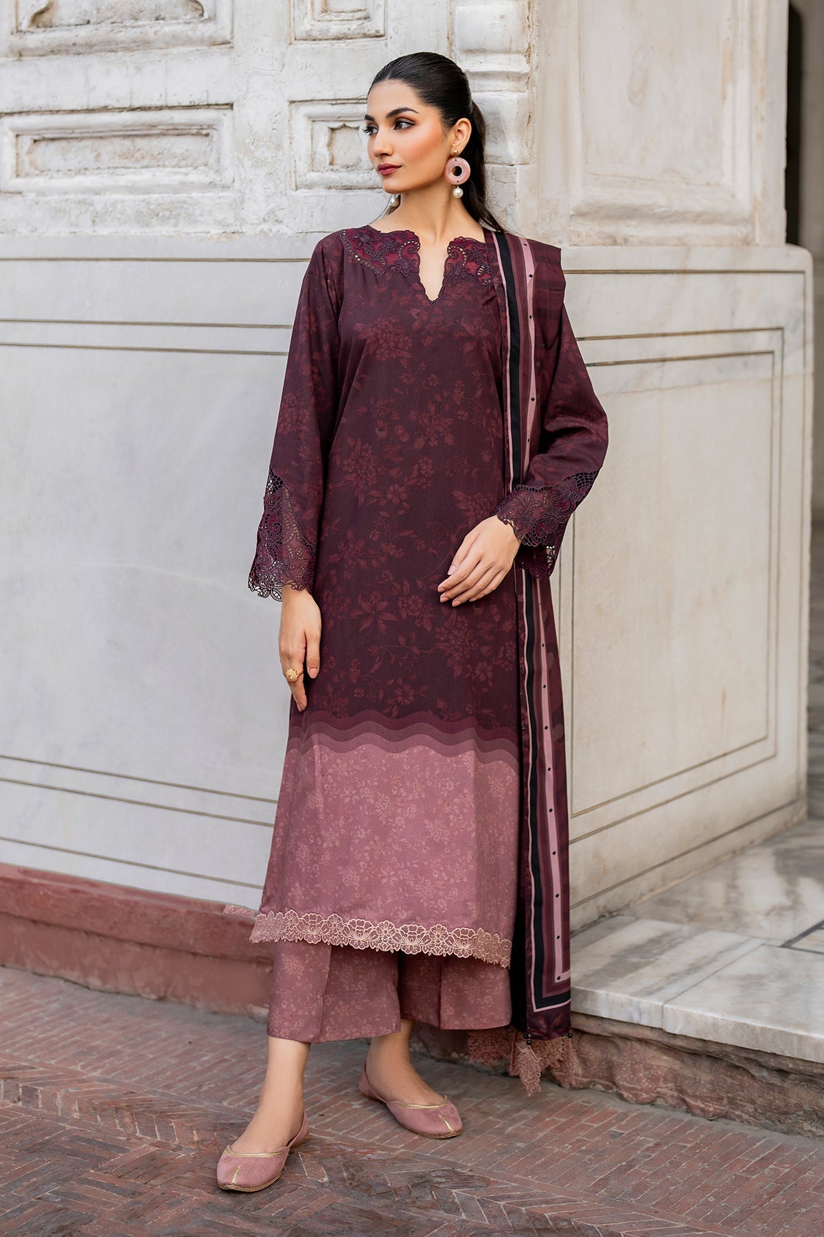 EMBROIDERED KHADDAR SF-721