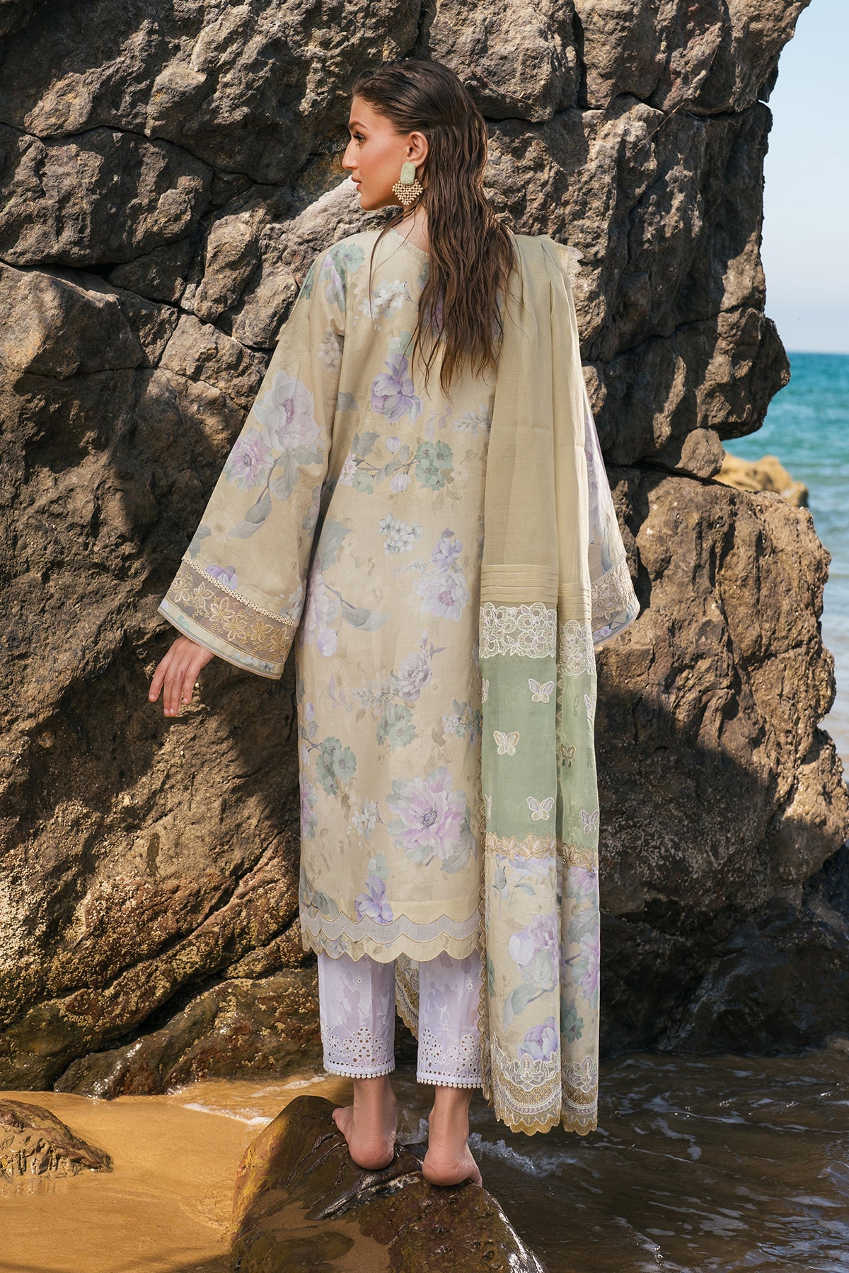 EMBROIDERED PRINTED LAWN UF-4112