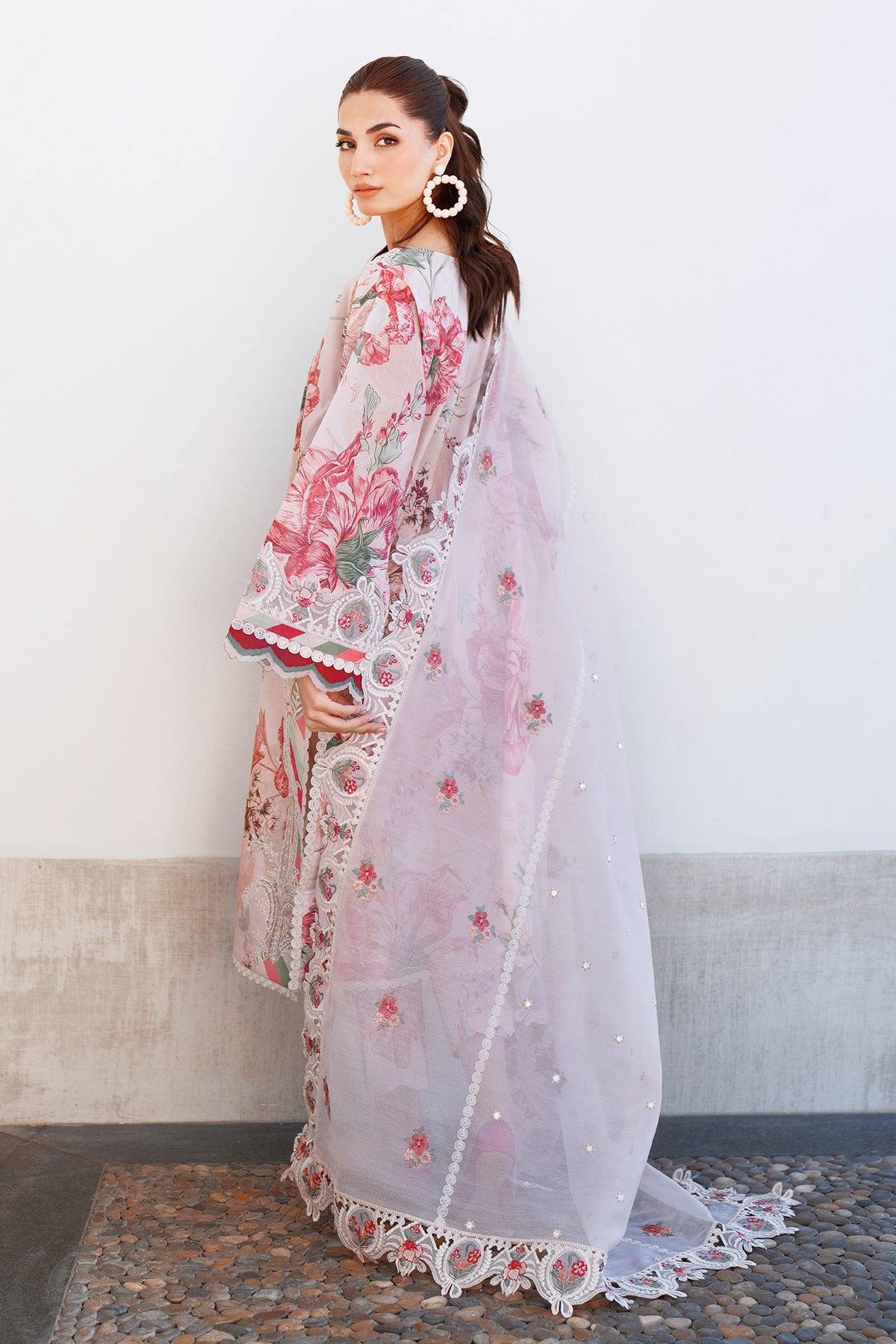 EMBROIDERED PRINTED LAWN UF-4081