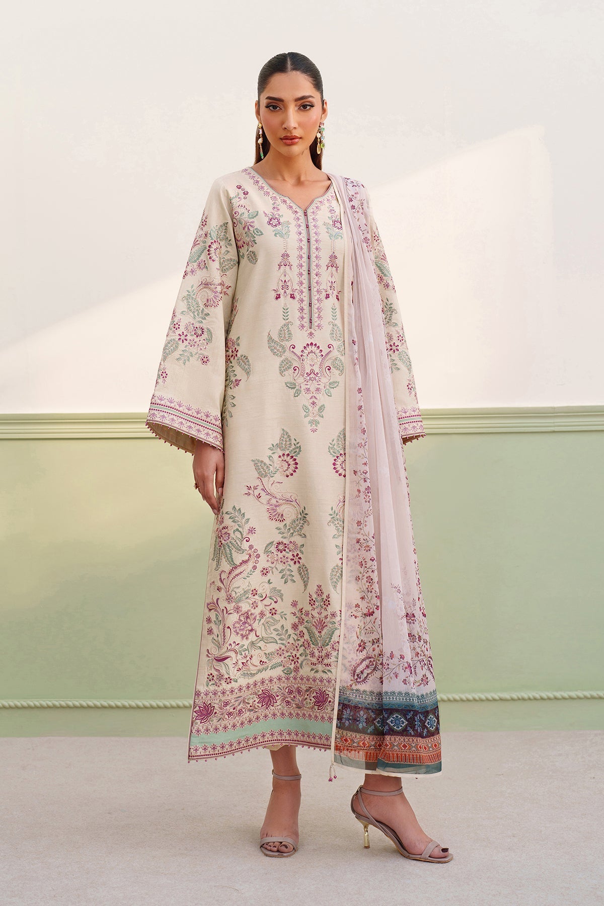 EMBROIDERED RAW SILK UF-4385
