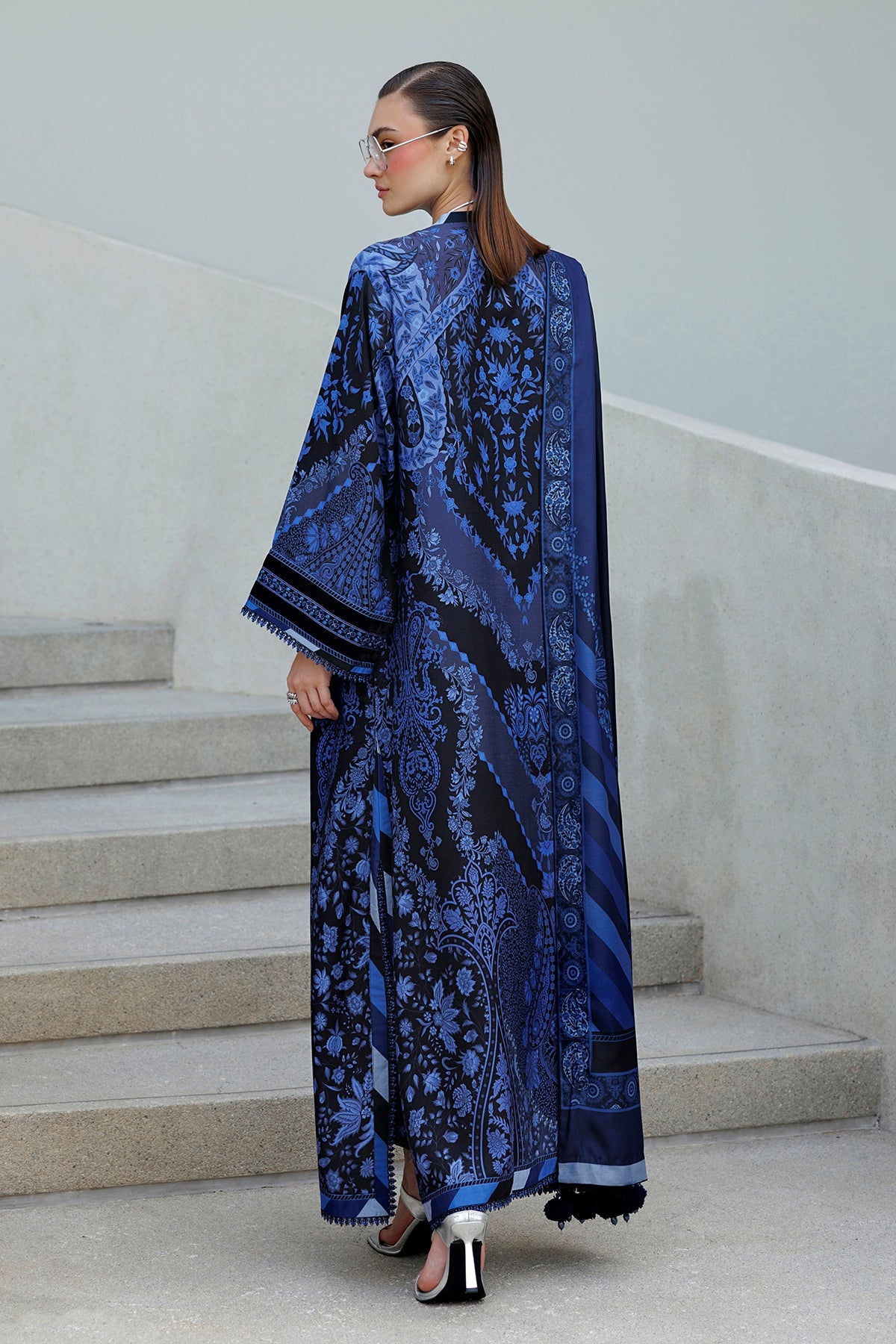 EMBROIDERED VISCOSE SILK SF-4602
