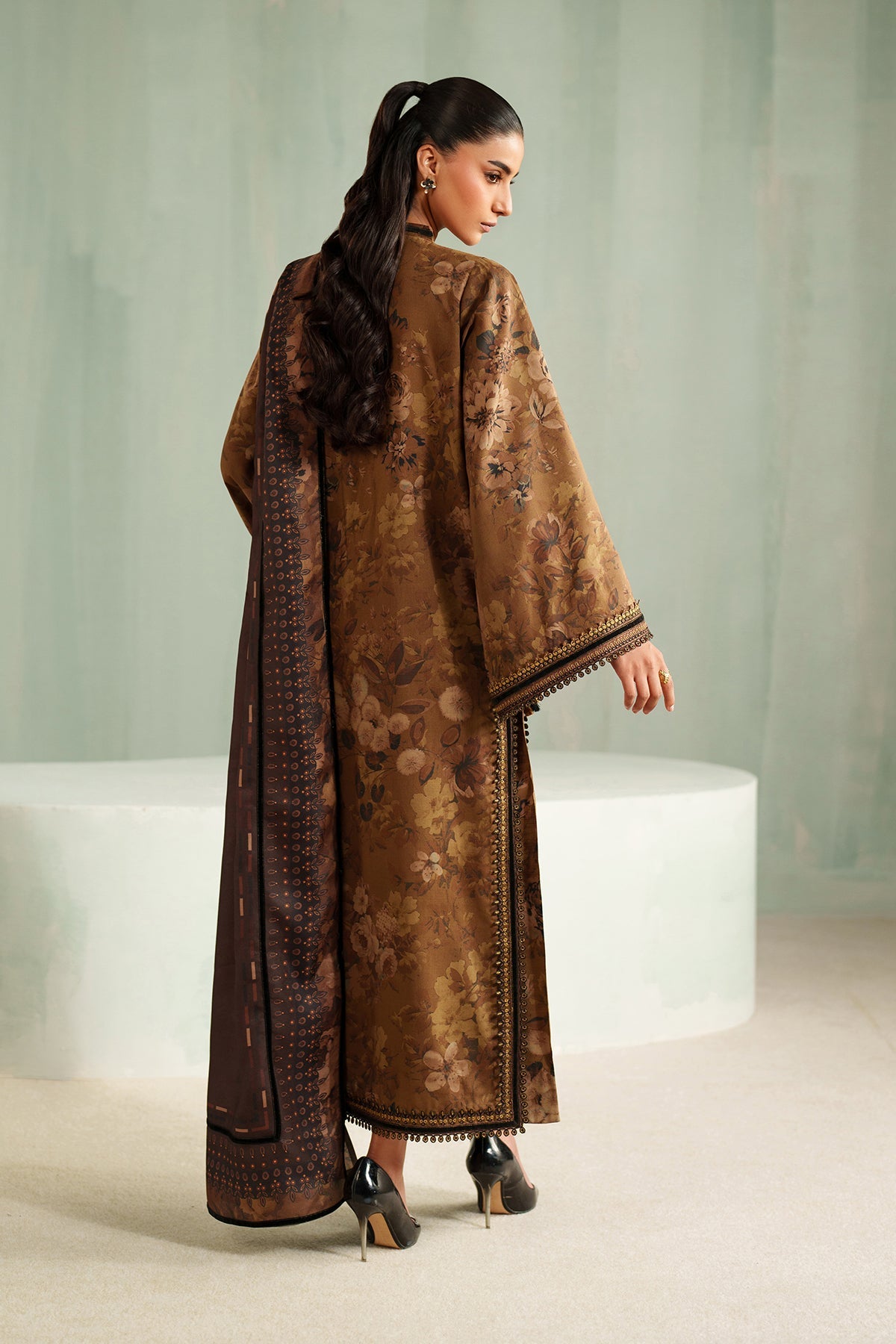 EMBROIDERED KHADDAR UF-4324