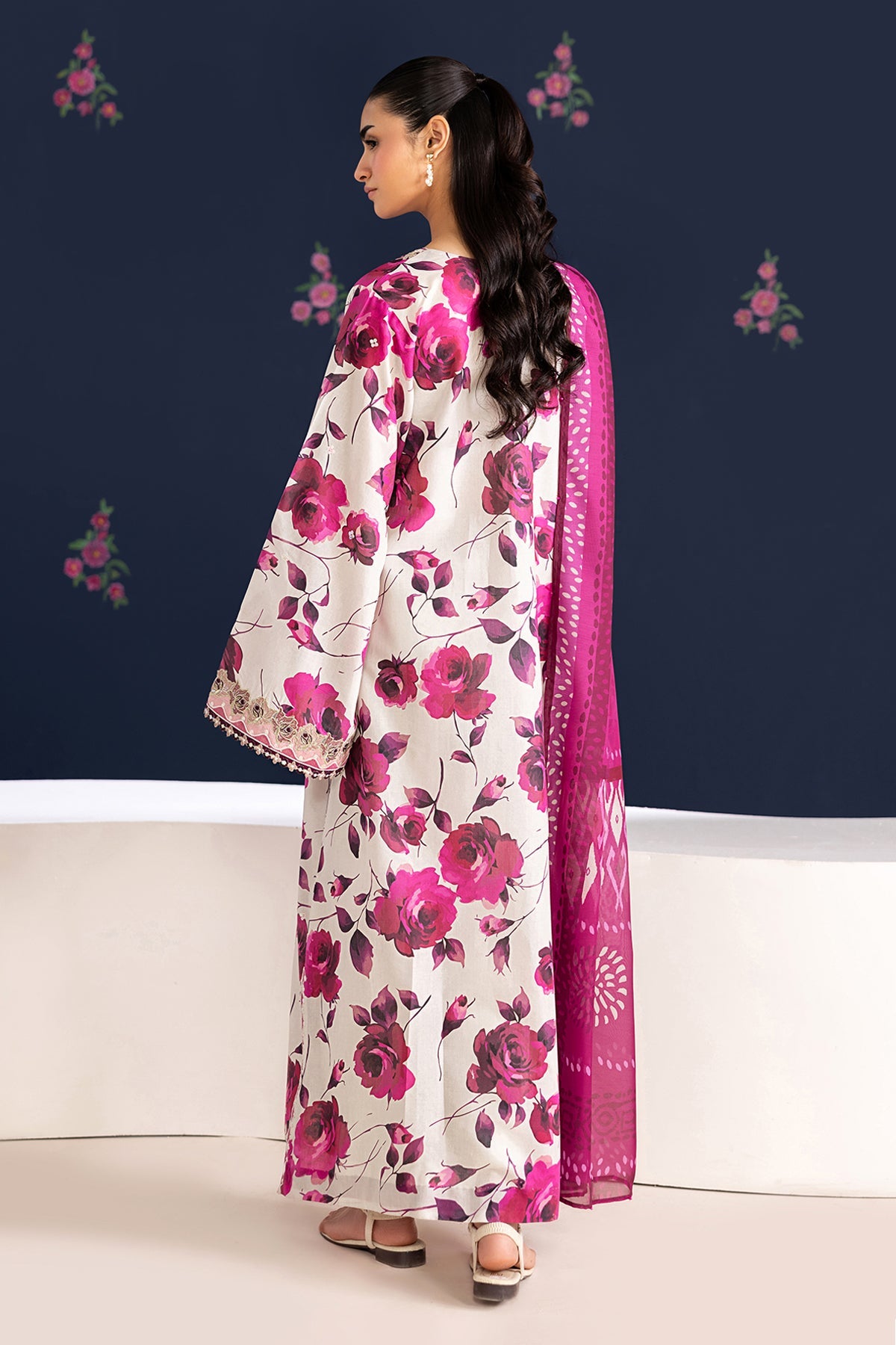 EMBROIDERED LAWN UF-4463