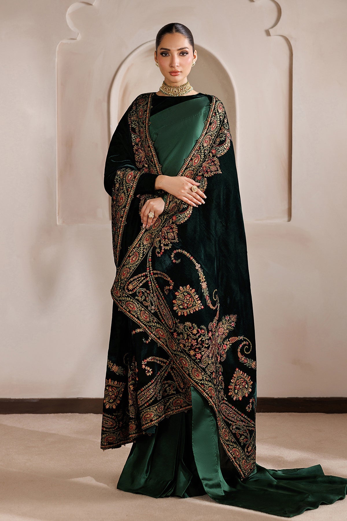 EMBROIDERED VELVET SHAWL VS-75