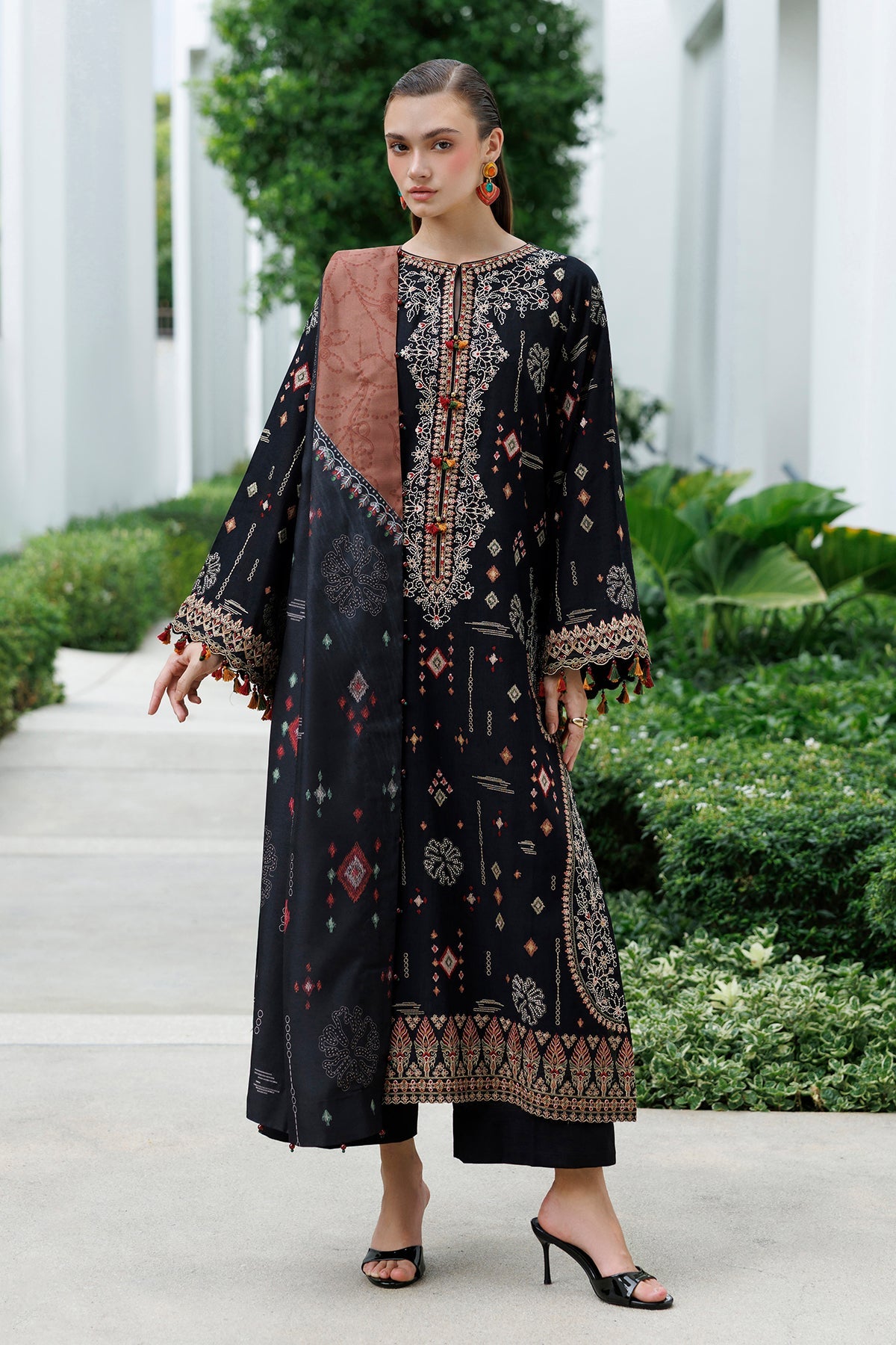 EMBROIDERED KHADDAR UF-4596