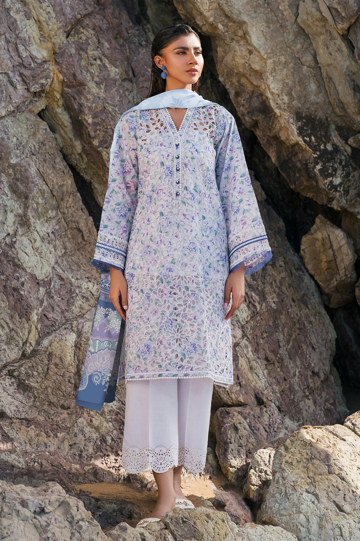 EMBROIDERED PRINTED LAWN SF-4122