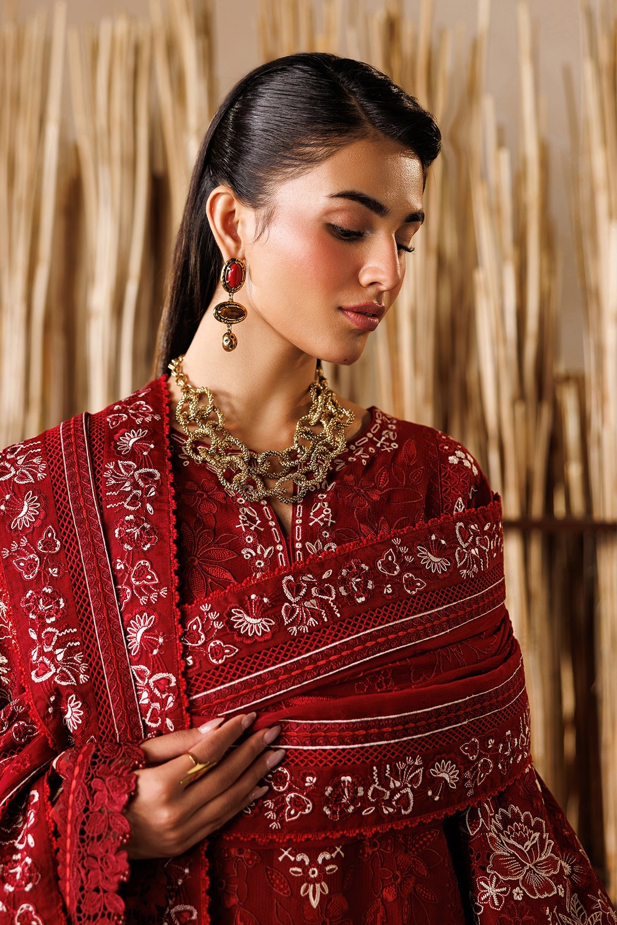 EMBROIDERED LAWN EL26-D05 STITCHED