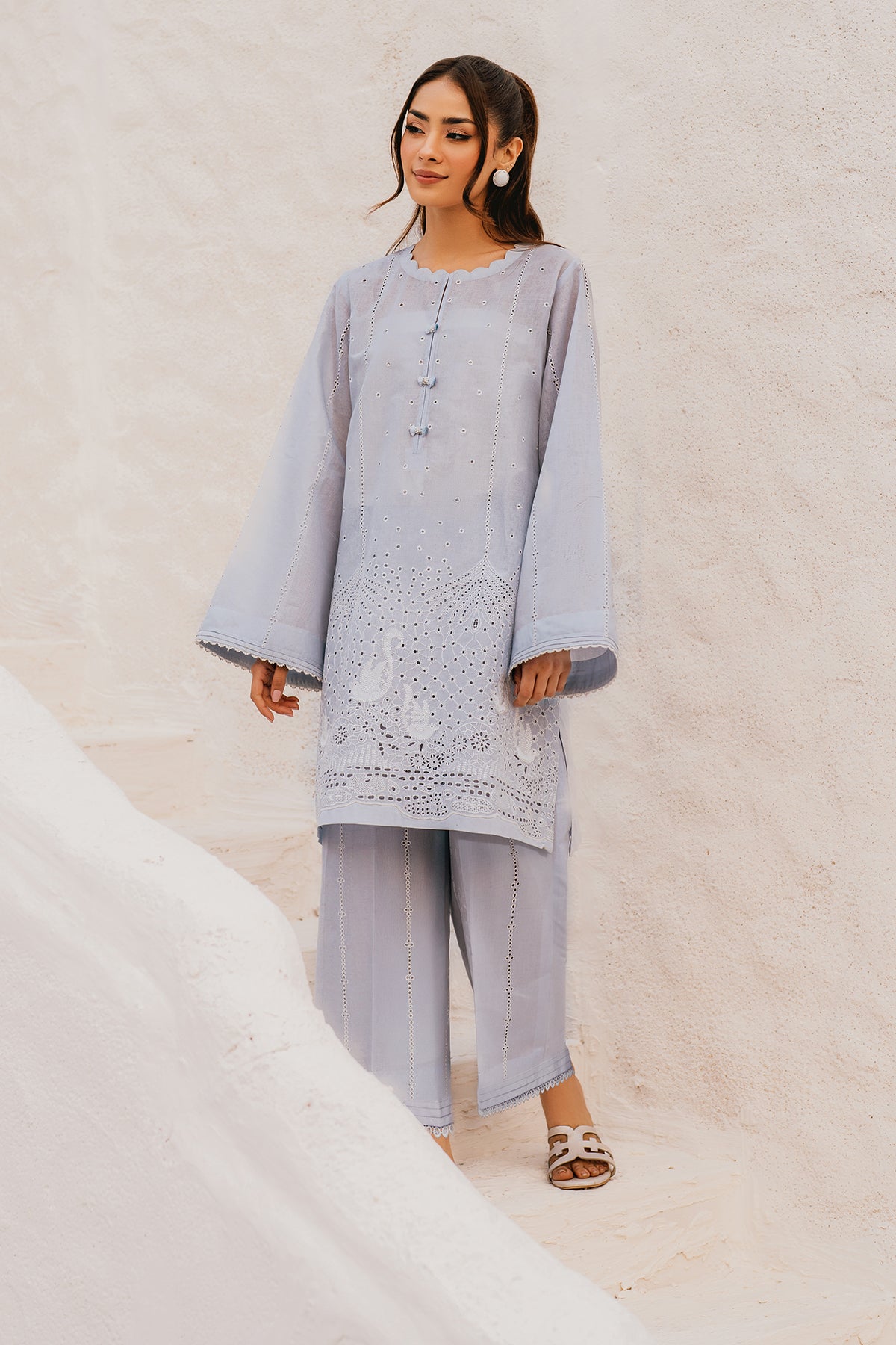 SCHIFFLI LAWN PR-1089