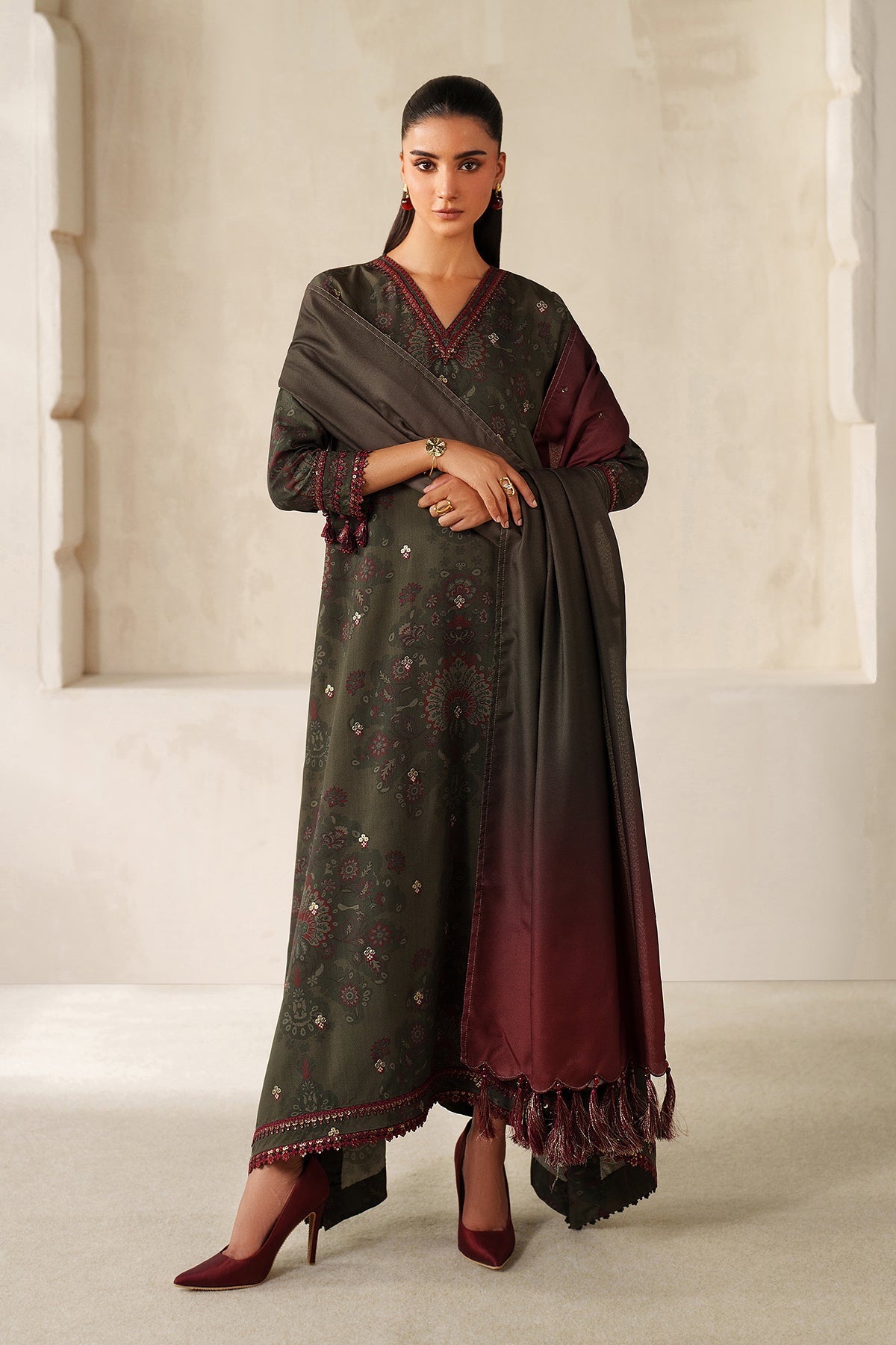 EMBROIDERED KHADDAR SF-4330