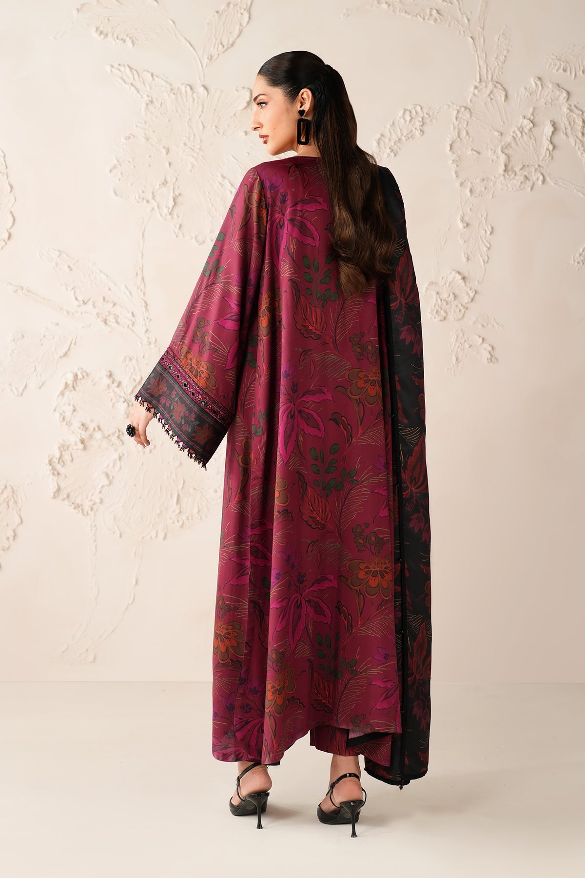 EMBROIDERED PRINTED VISCOSE UF-4304