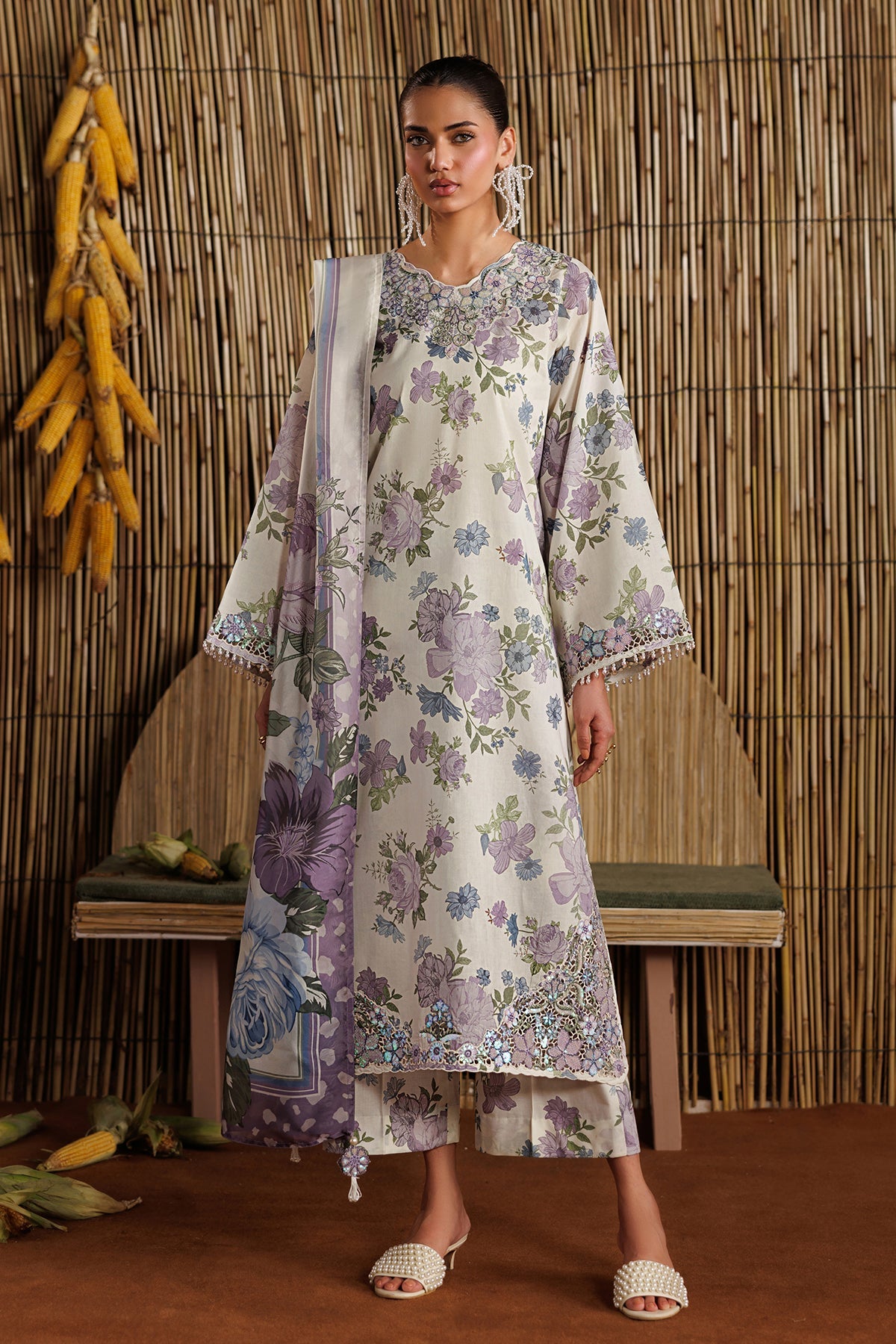 EMBROIDERED LAWN UF-4528