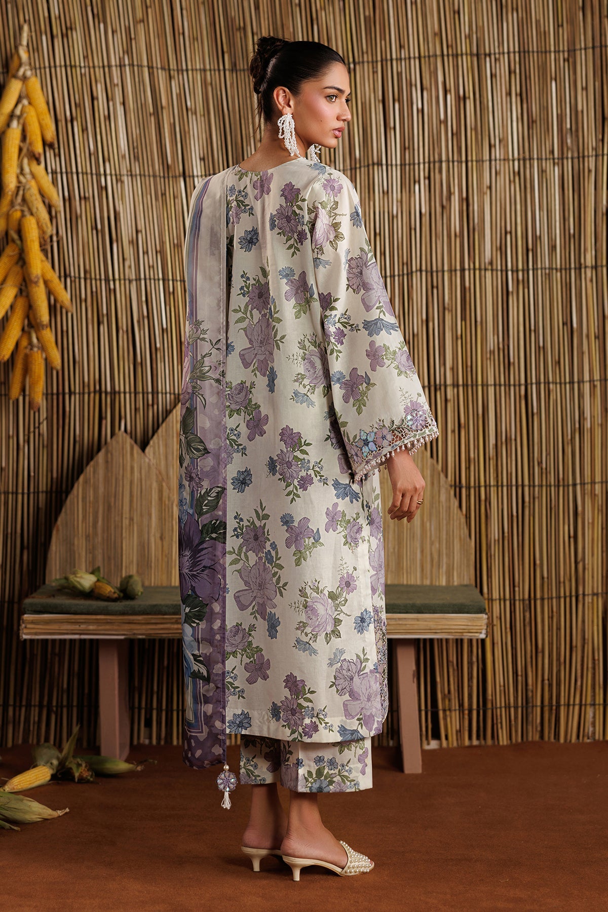 EMBROIDERED LAWN UF-4528