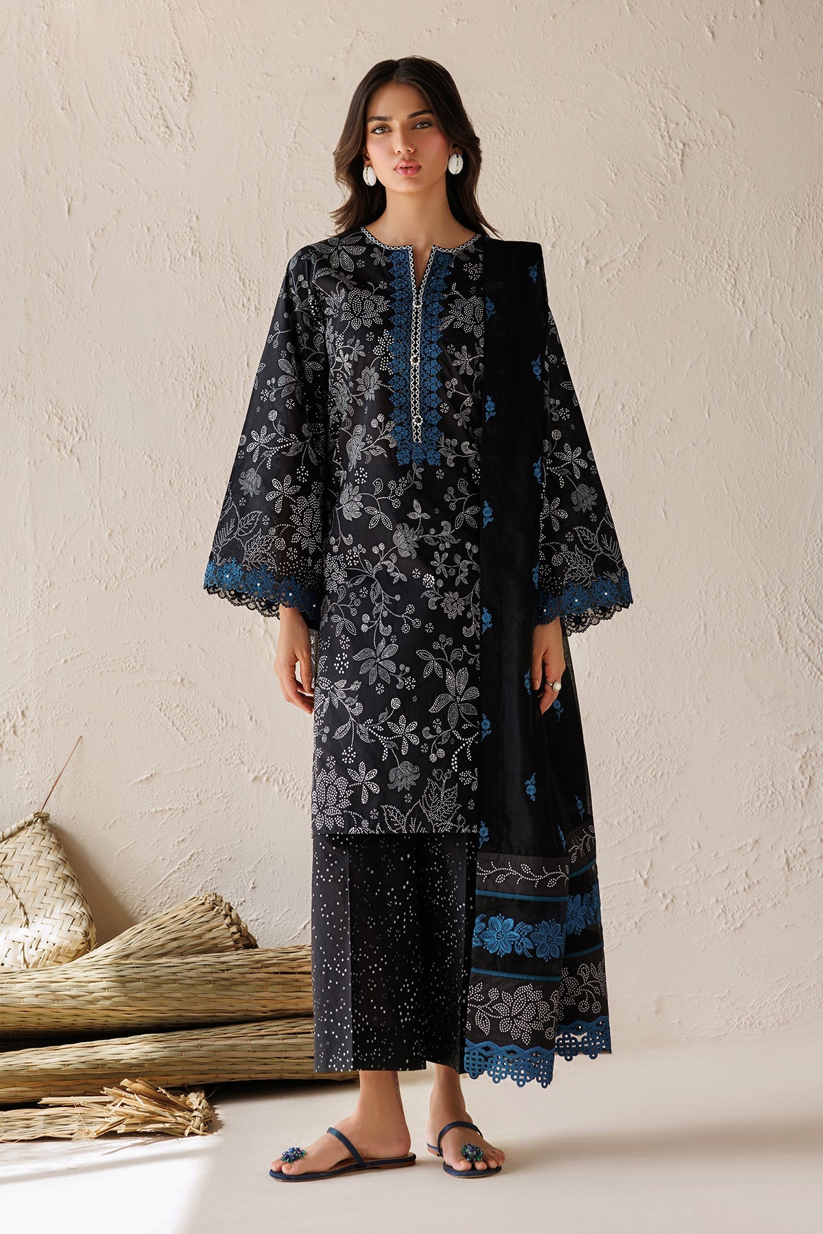 EMBROIDERED LAWN SF-4518