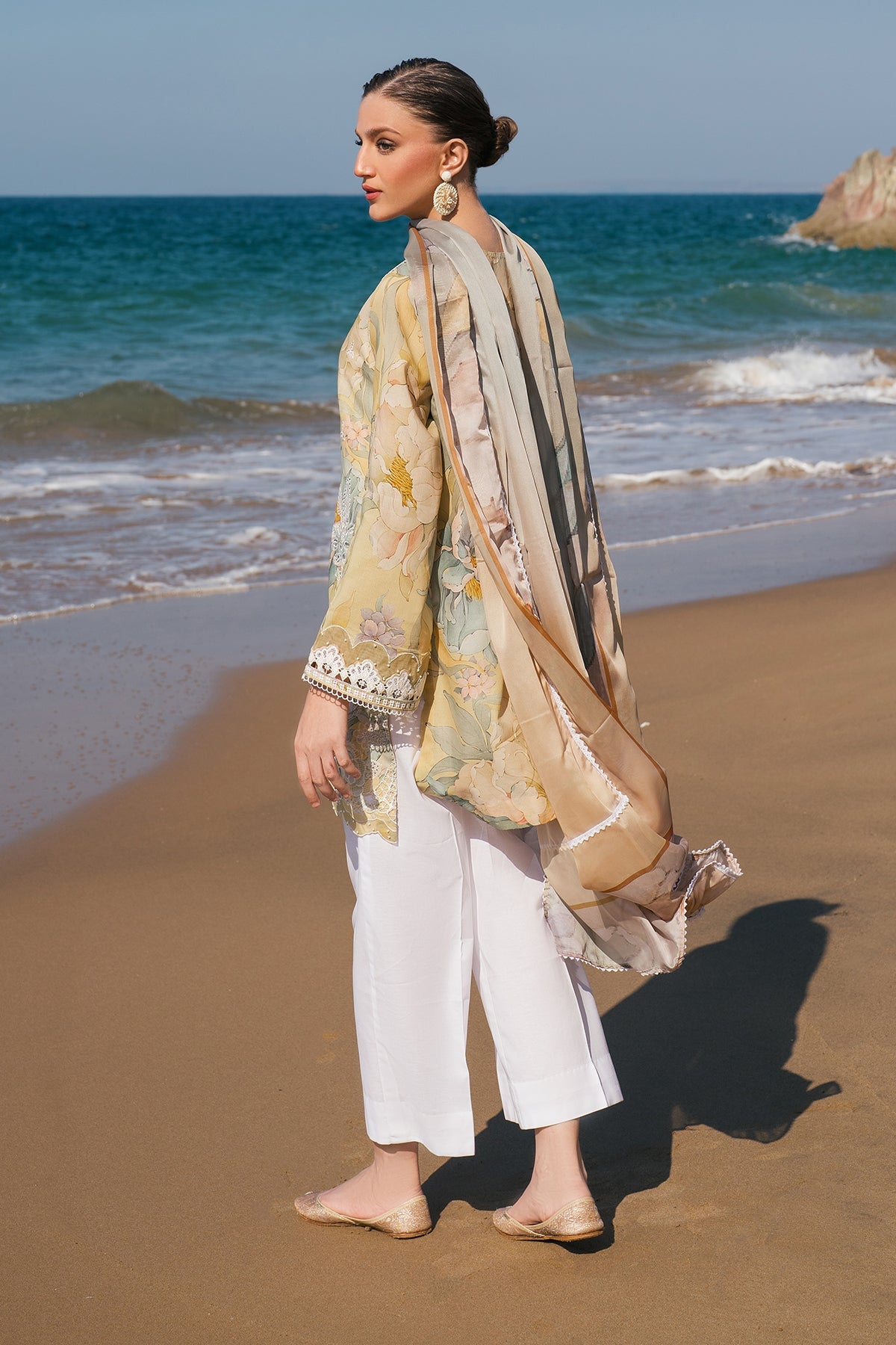 EMBROIDERED PRINTED LAWN UF-4120