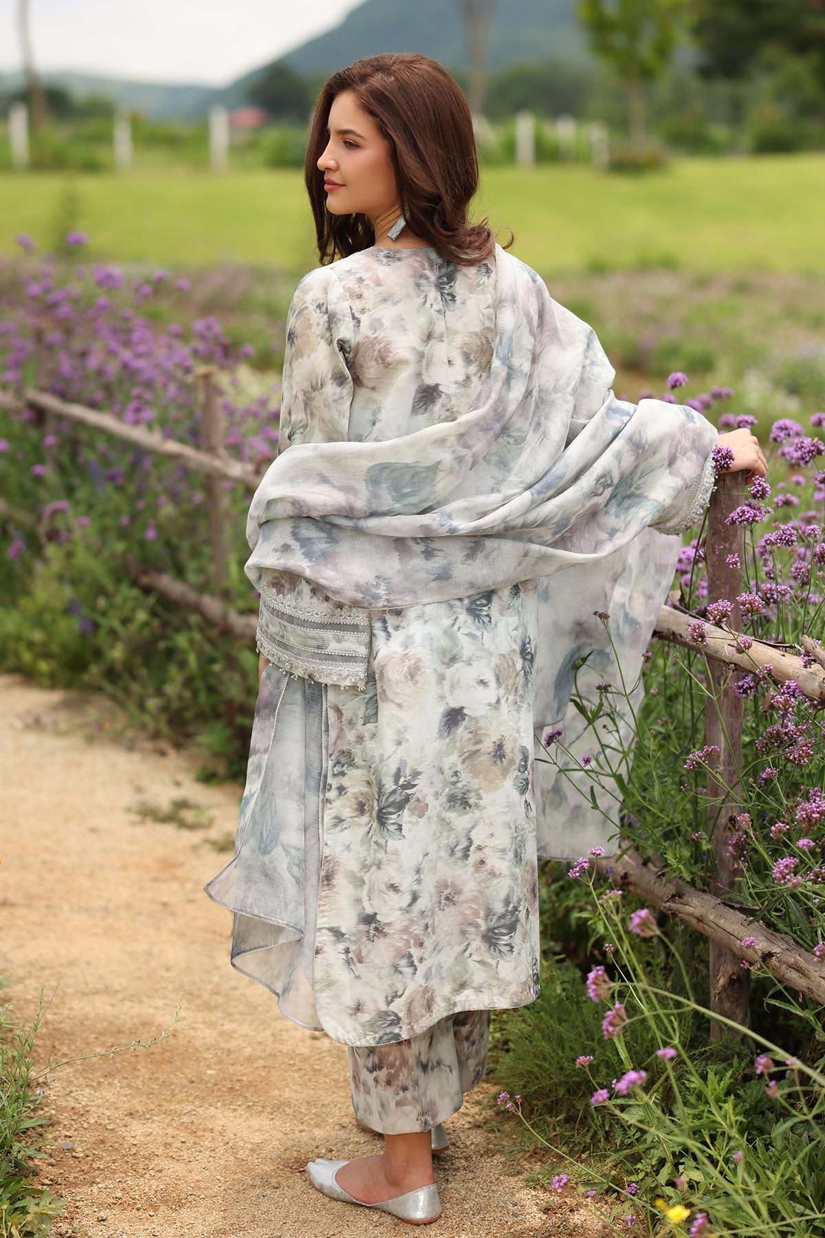 EMBROIDERED PRINTED LAWN UF-4231