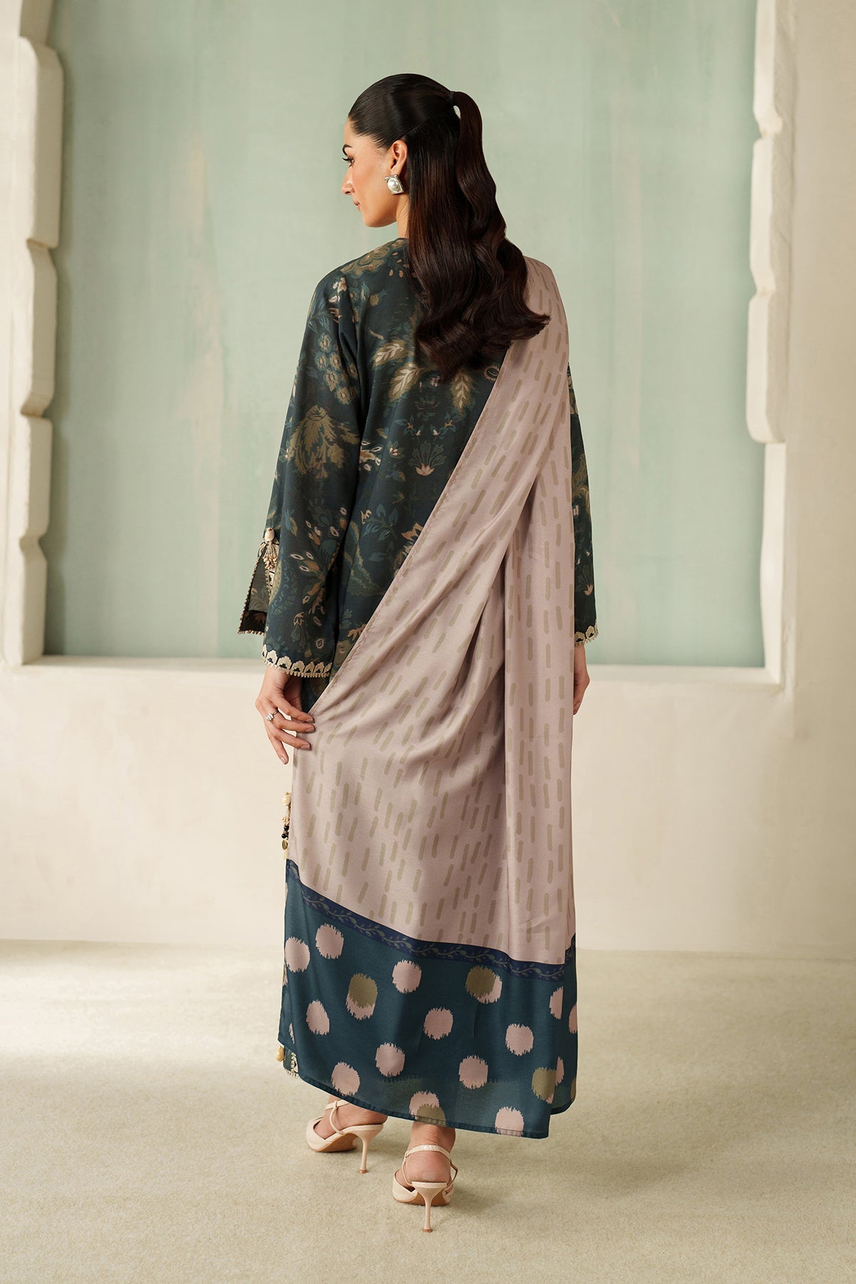 EMBROIDERED KHADDAR SF-4327