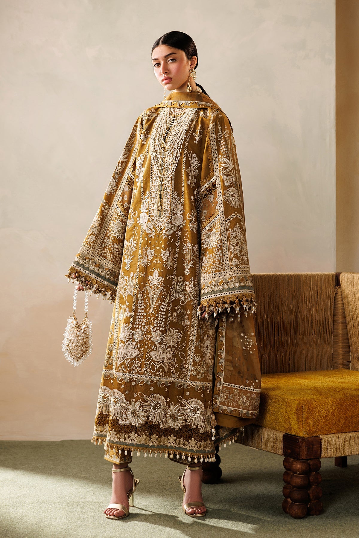 EMBROIDERED LAWN EL26-D07 STITCHED