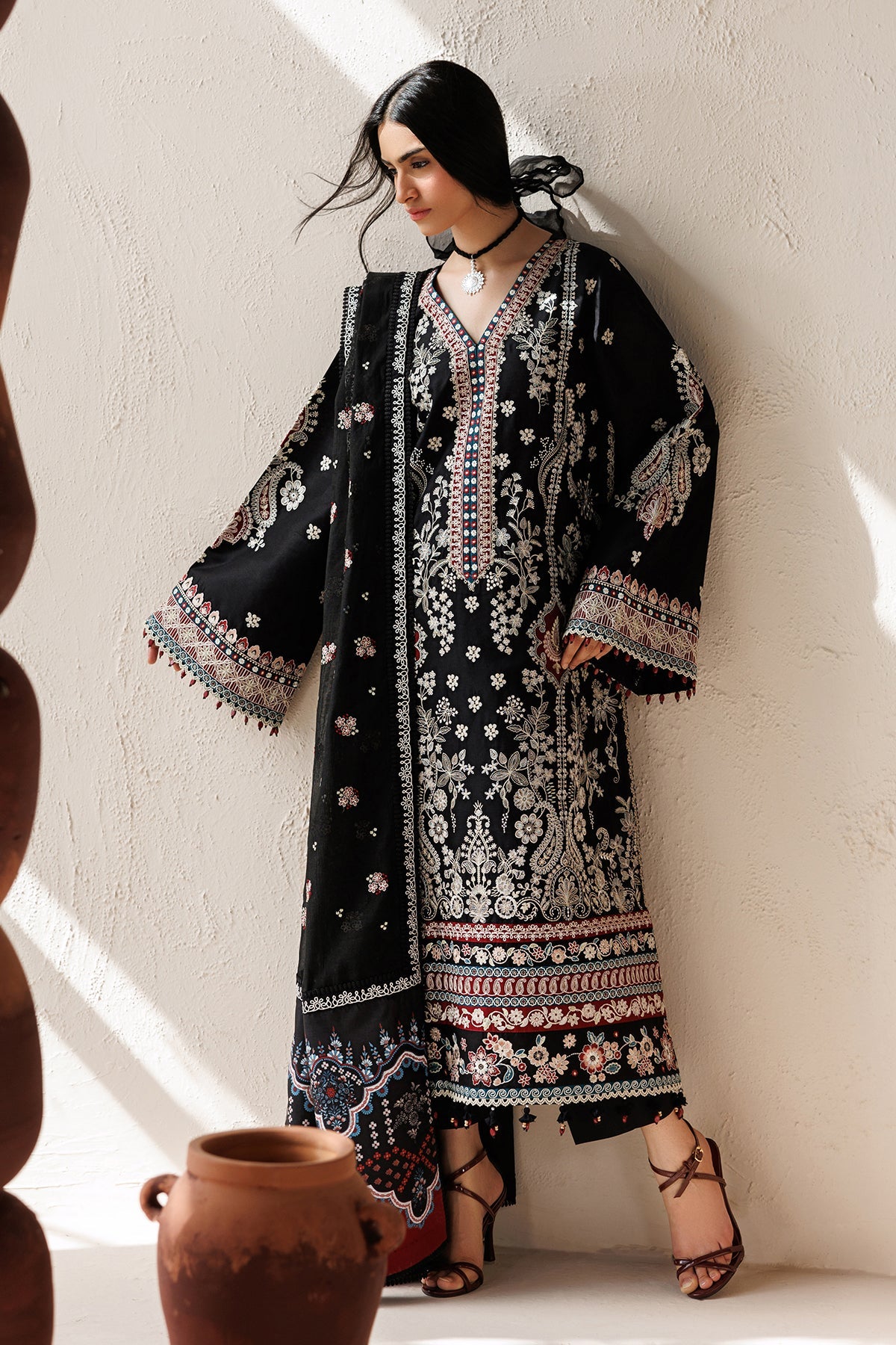 EMBROIDERED LAWN UF-4519