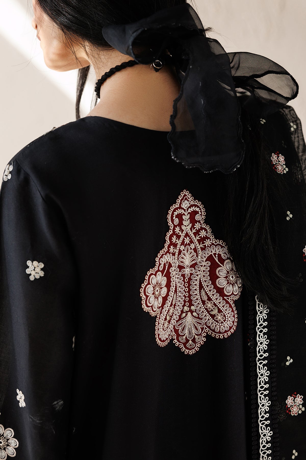 EMBROIDERED LAWN UF-4519
