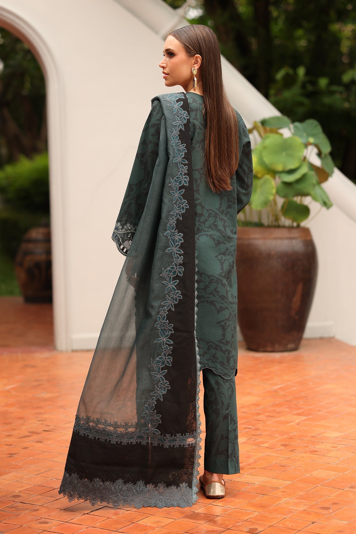 EMBROIDERED LAWN SF-4253