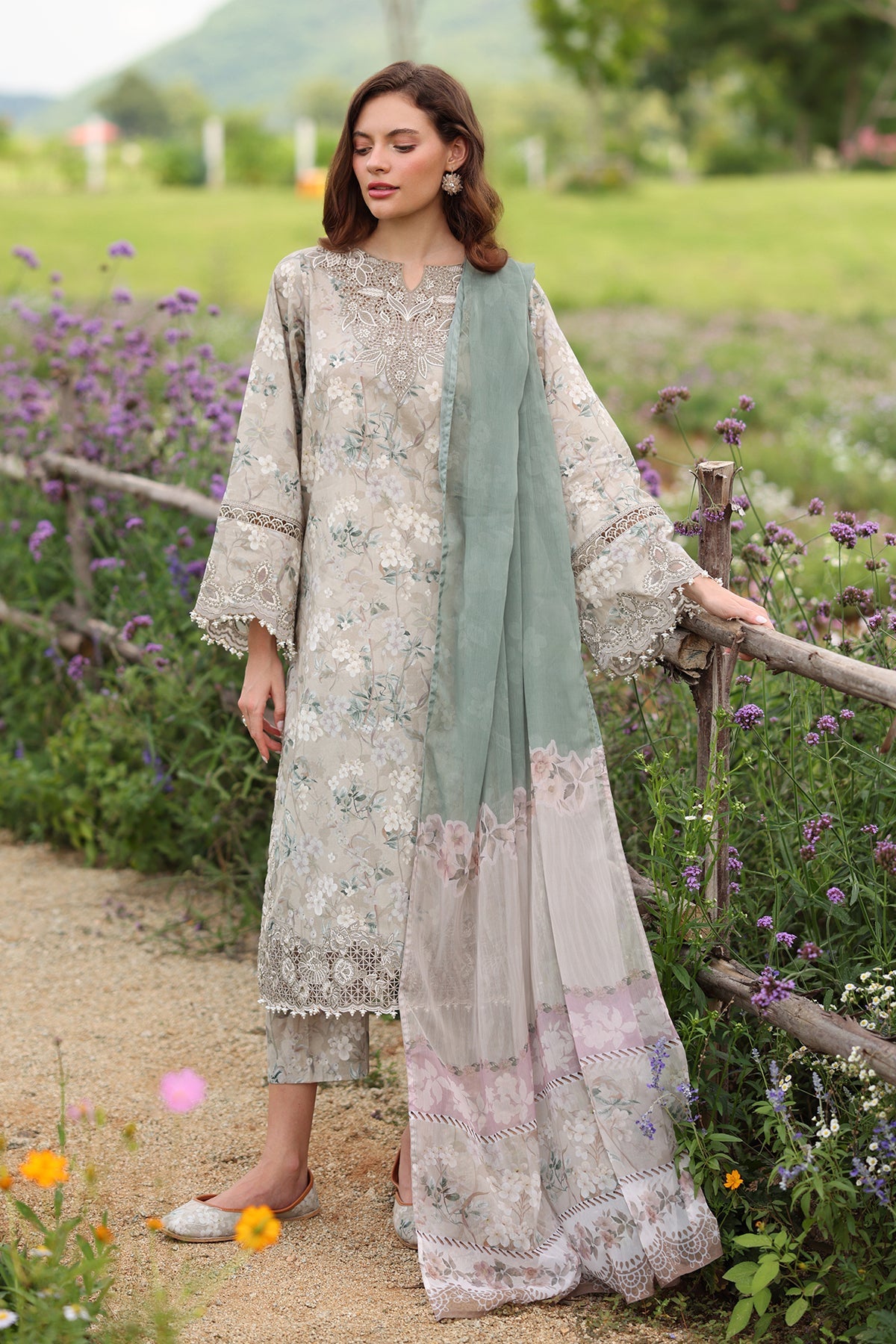 DIGITAL PRINTED LAWN UF-4233