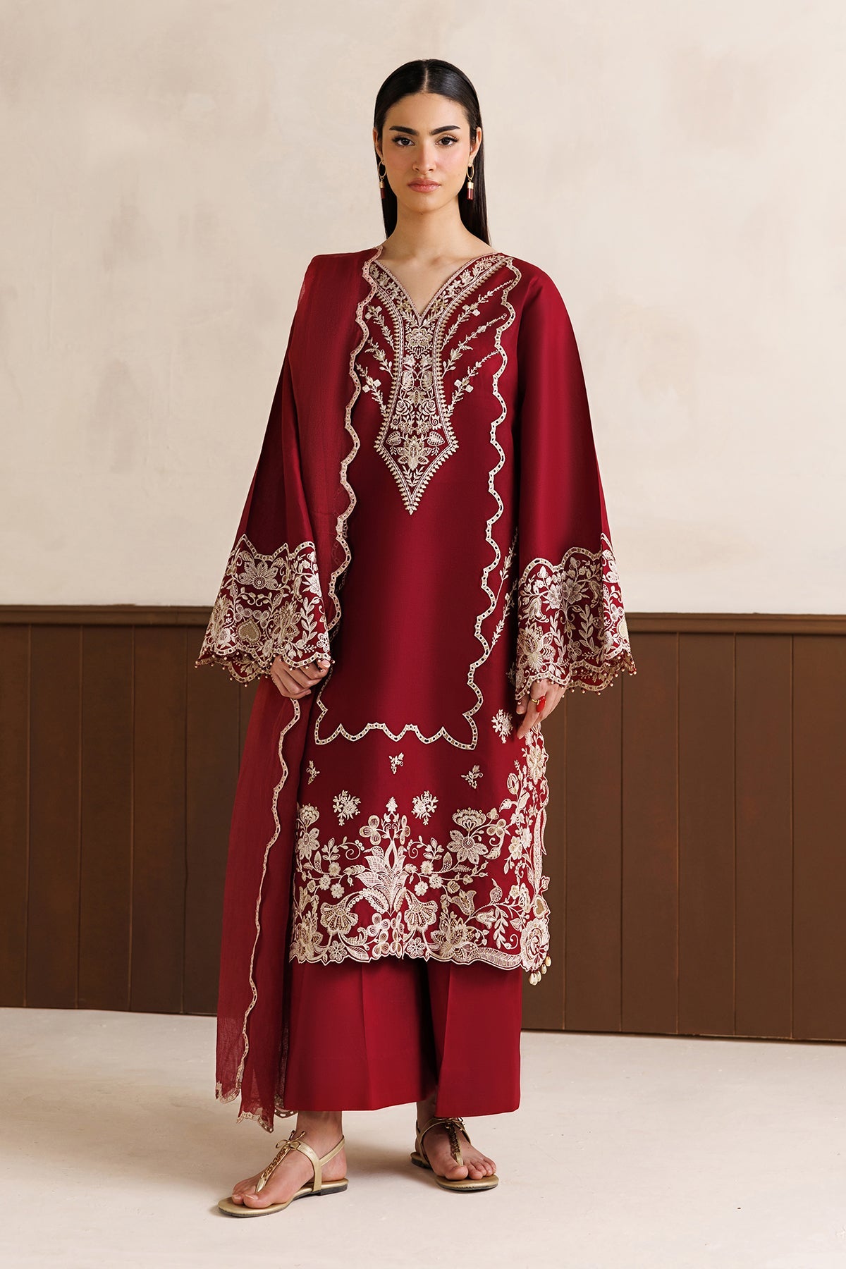 EMBROIDERED LAWN UF-4473
