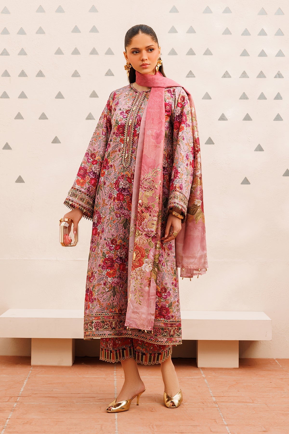 EMBROIDERED LAWN UF-4398