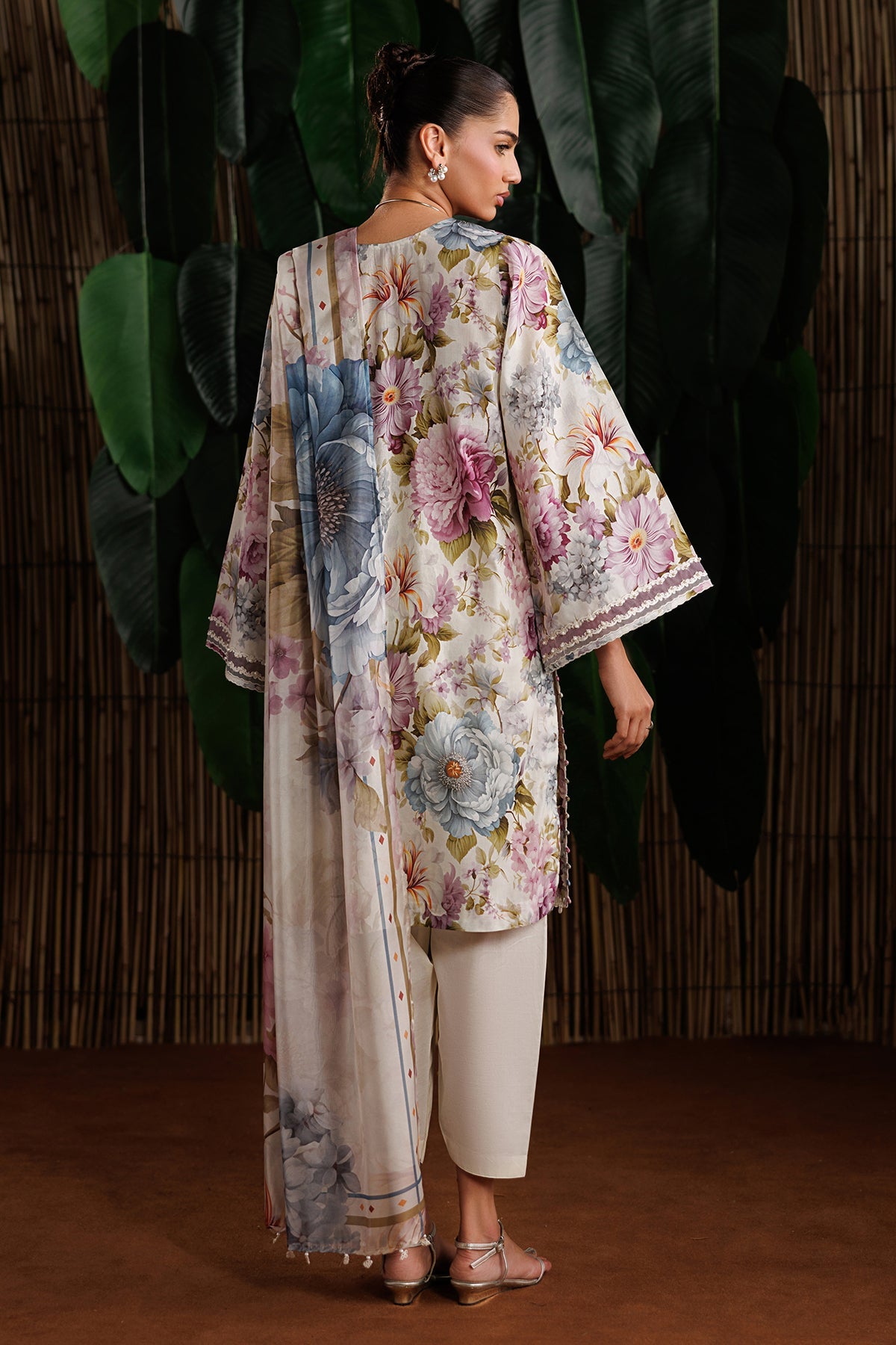 EMBROIDERED LAWN UF-4531