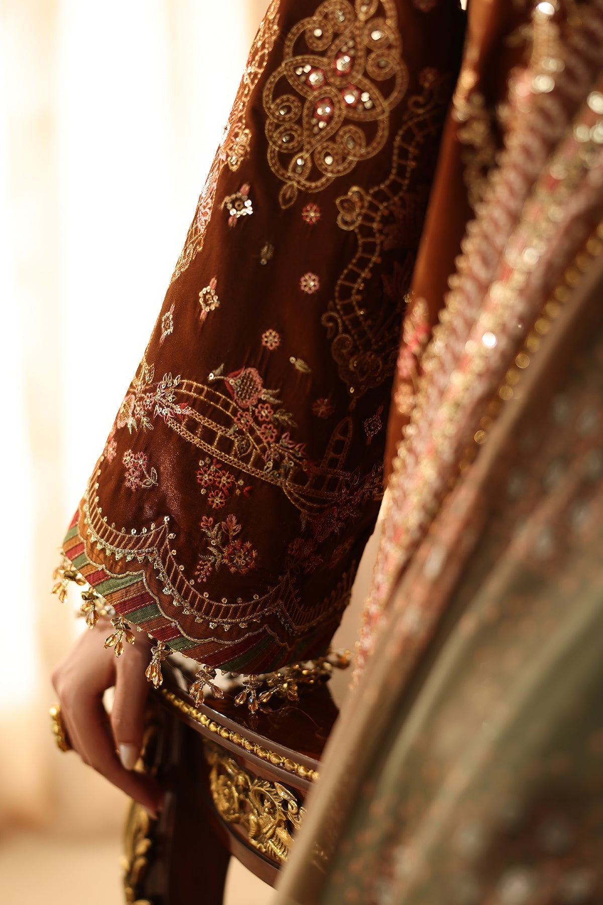 EMBROIDERED VELVET SF-4317