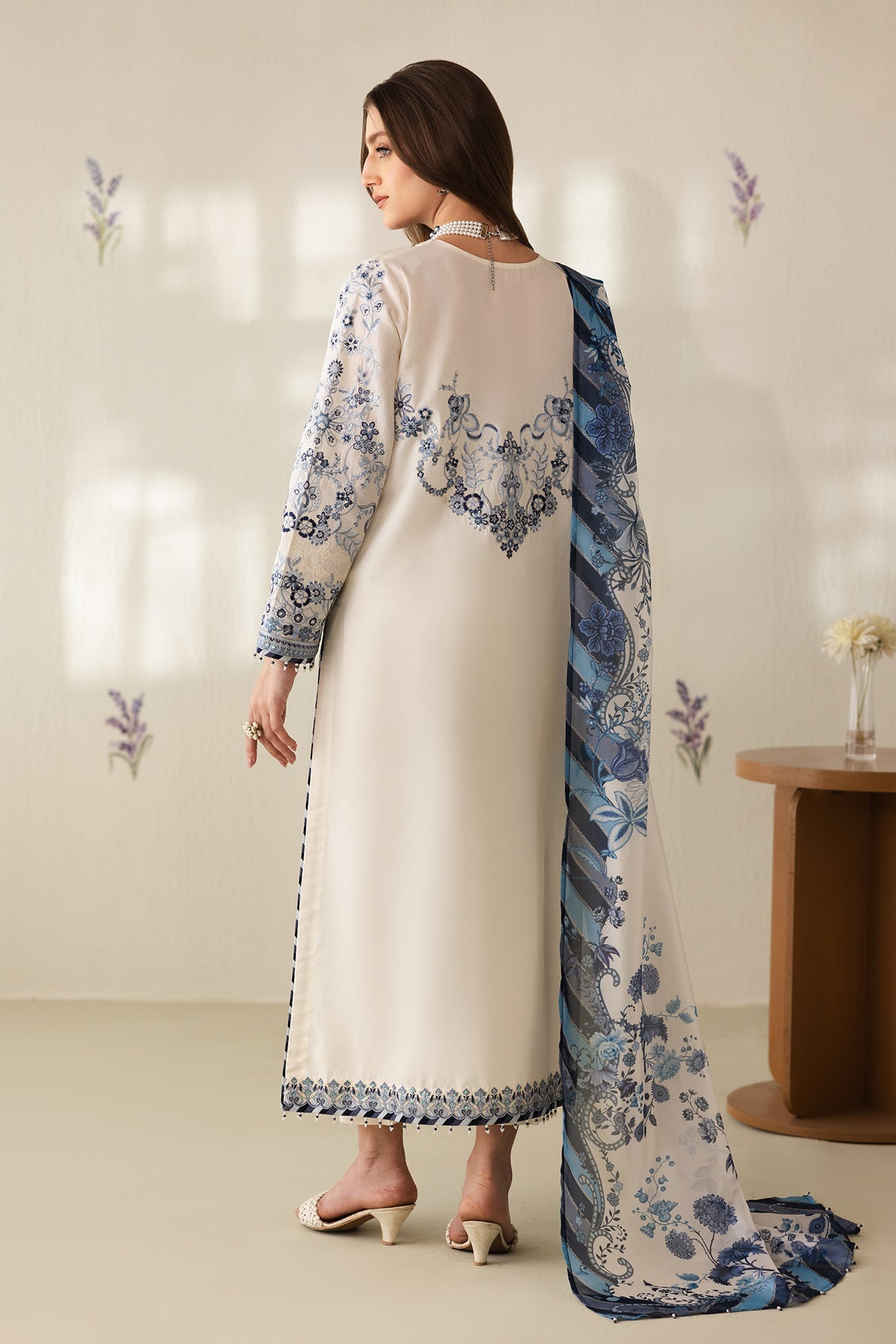 EMBROIDERED LAWN SF-4423