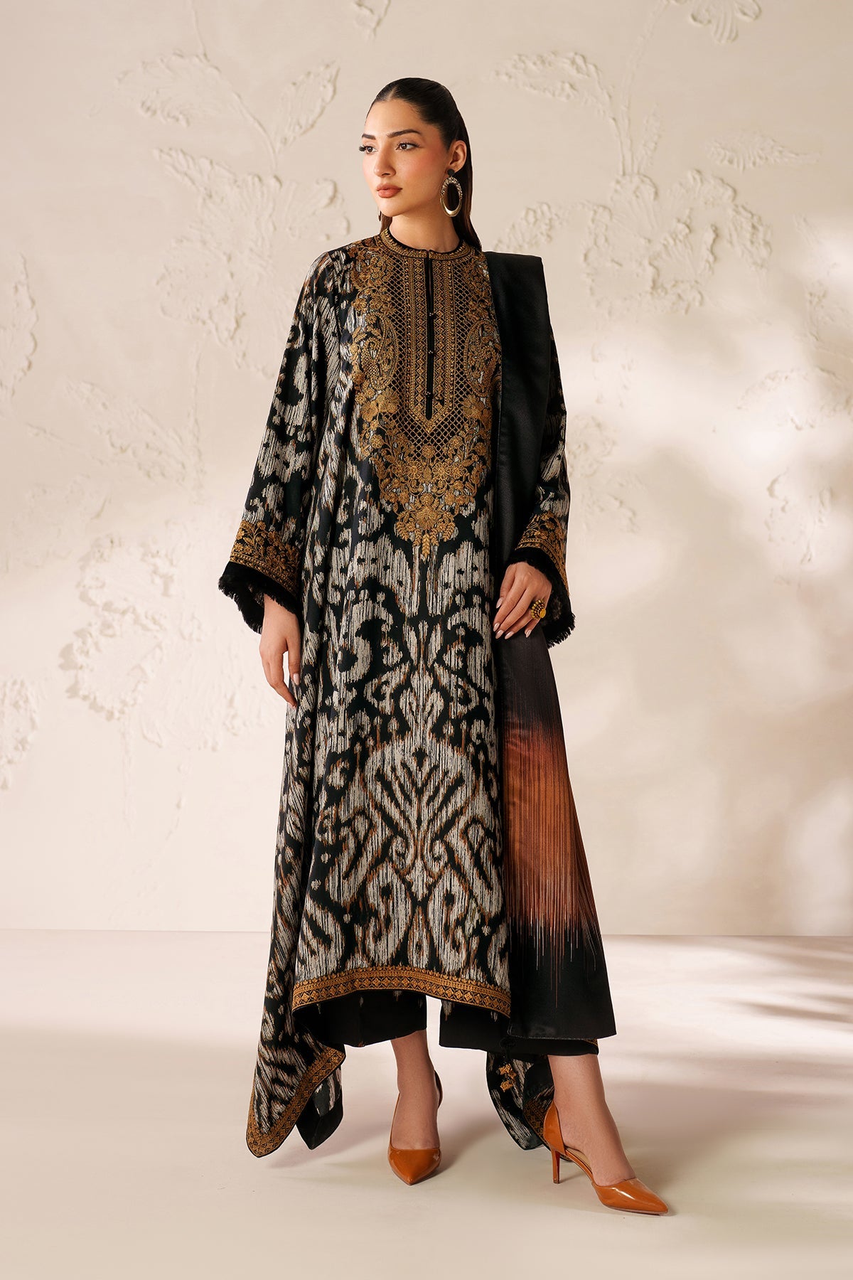EMBROIDERED VISCOSE SILK UF-4289