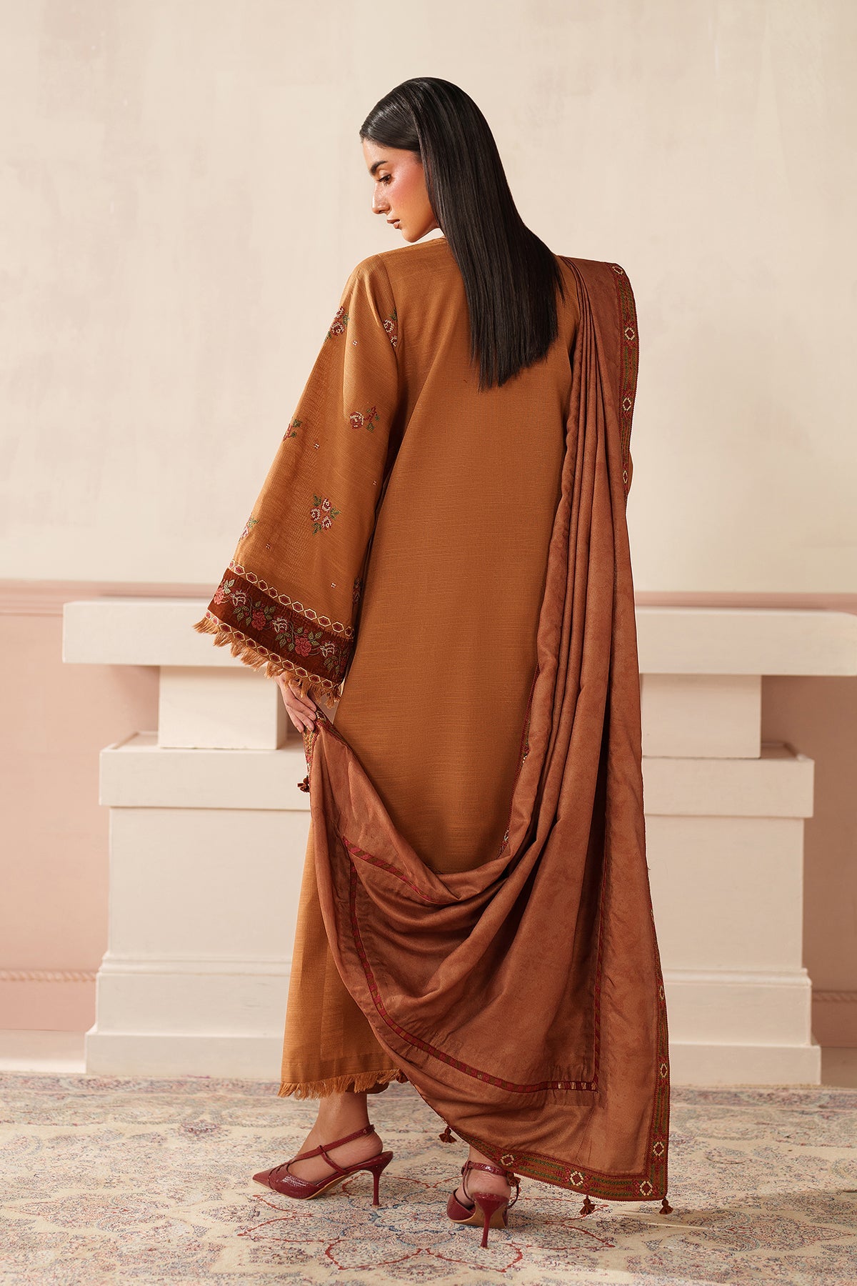 EMBROIDERED KHADDAR UF-4351