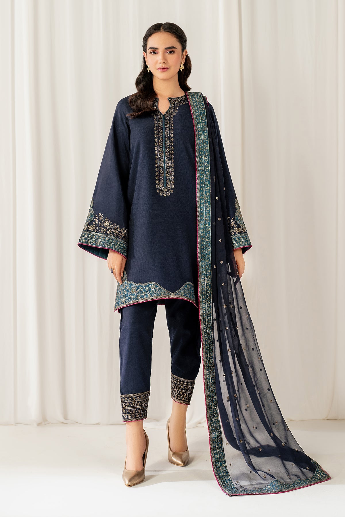 EMBROIDERED SILK UF-4049