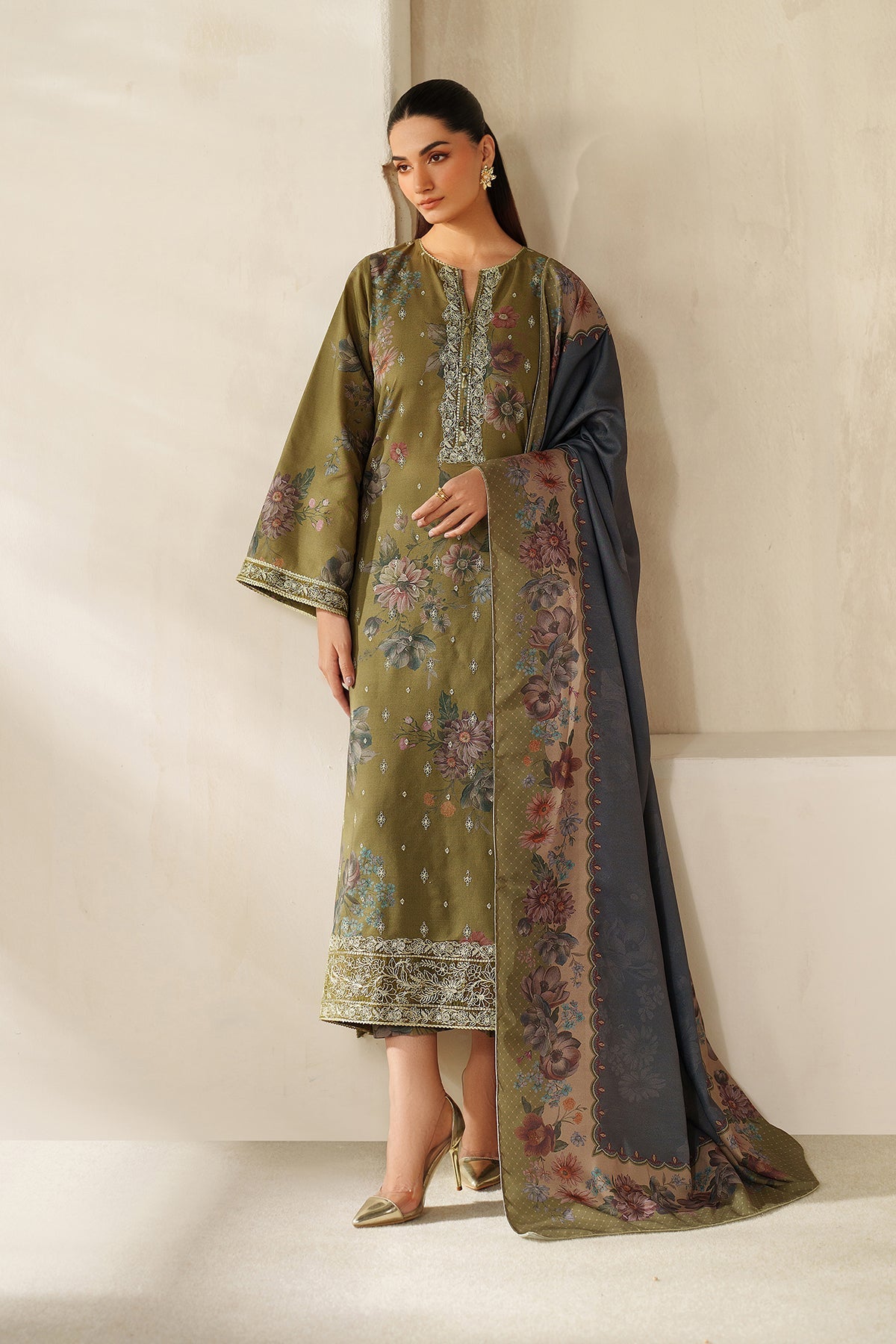 EMBROIDERED KHADDAR UF-4333