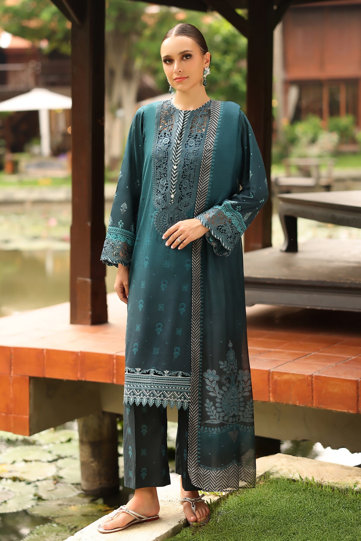 EMBROIDERED PRINTED LAWN UF-4259