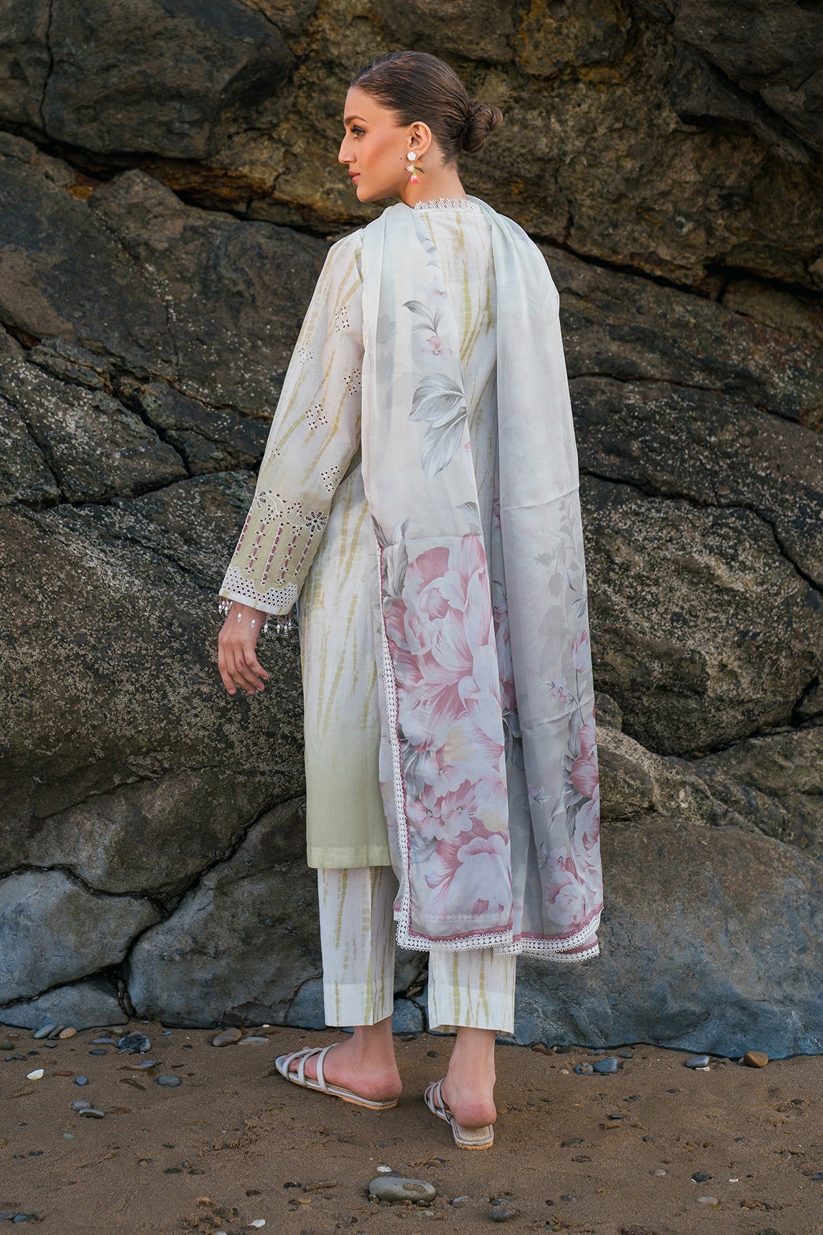 EMBROIDERED PRINTED LAWN SF-4132