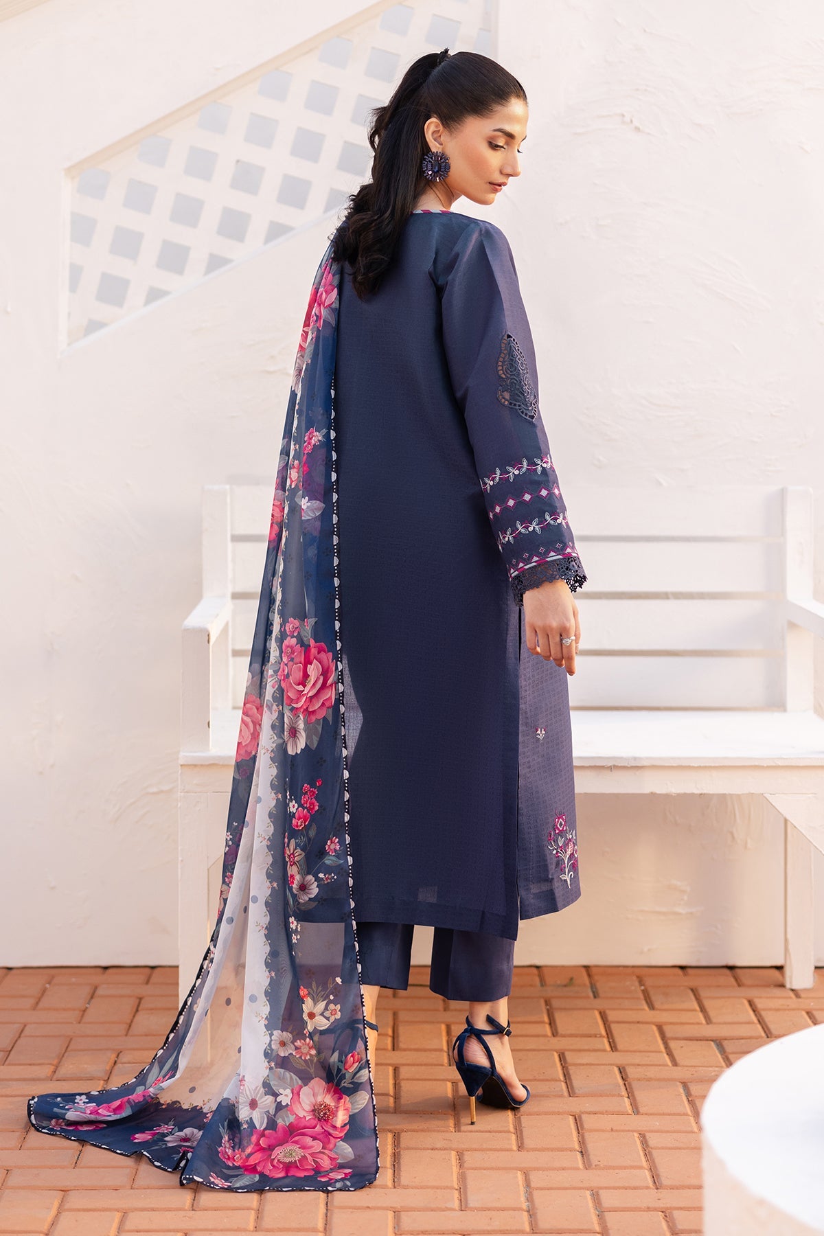 EMBROIDERED LAWN PR-1111