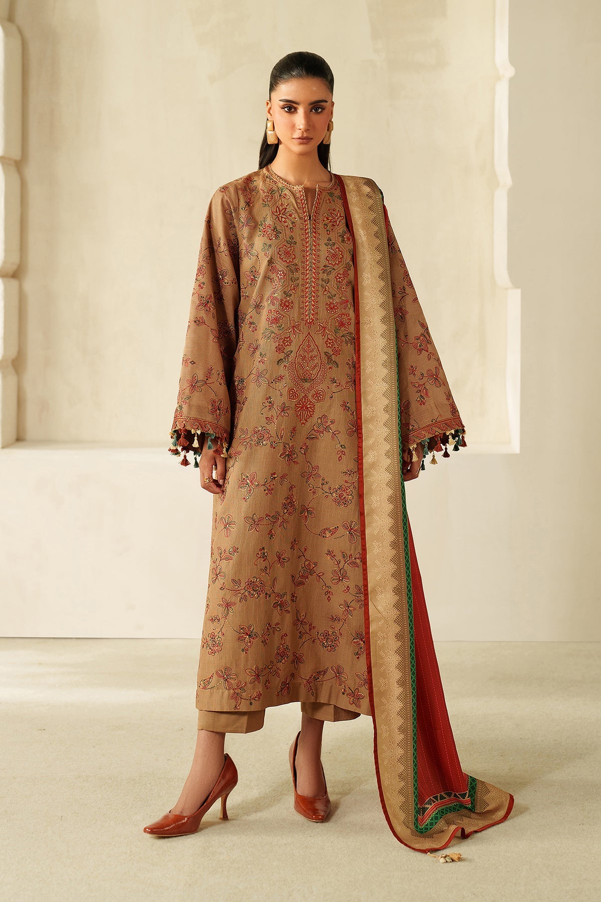 EMBROIDERED KHADDAR UF-4335