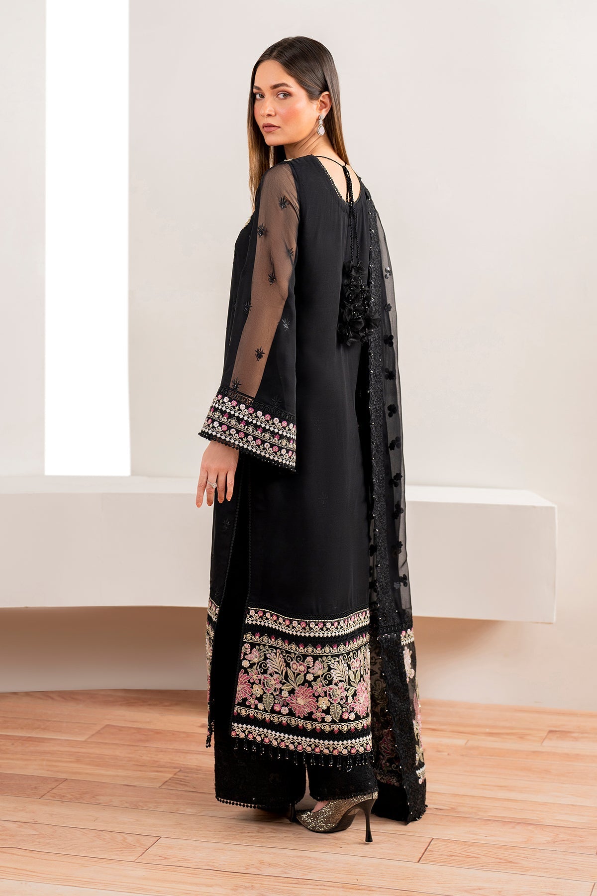 EMBROIDERED CHIFFON UF-679