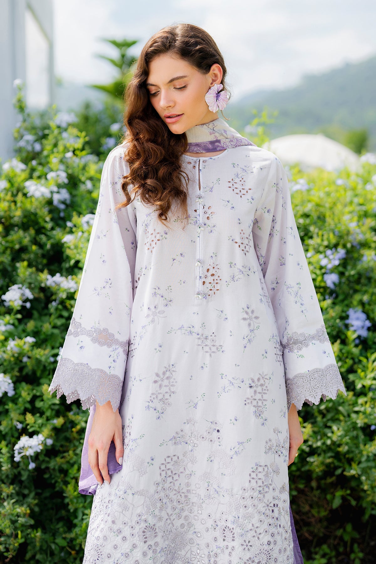 EMBROIDERED LAWN UF-4211