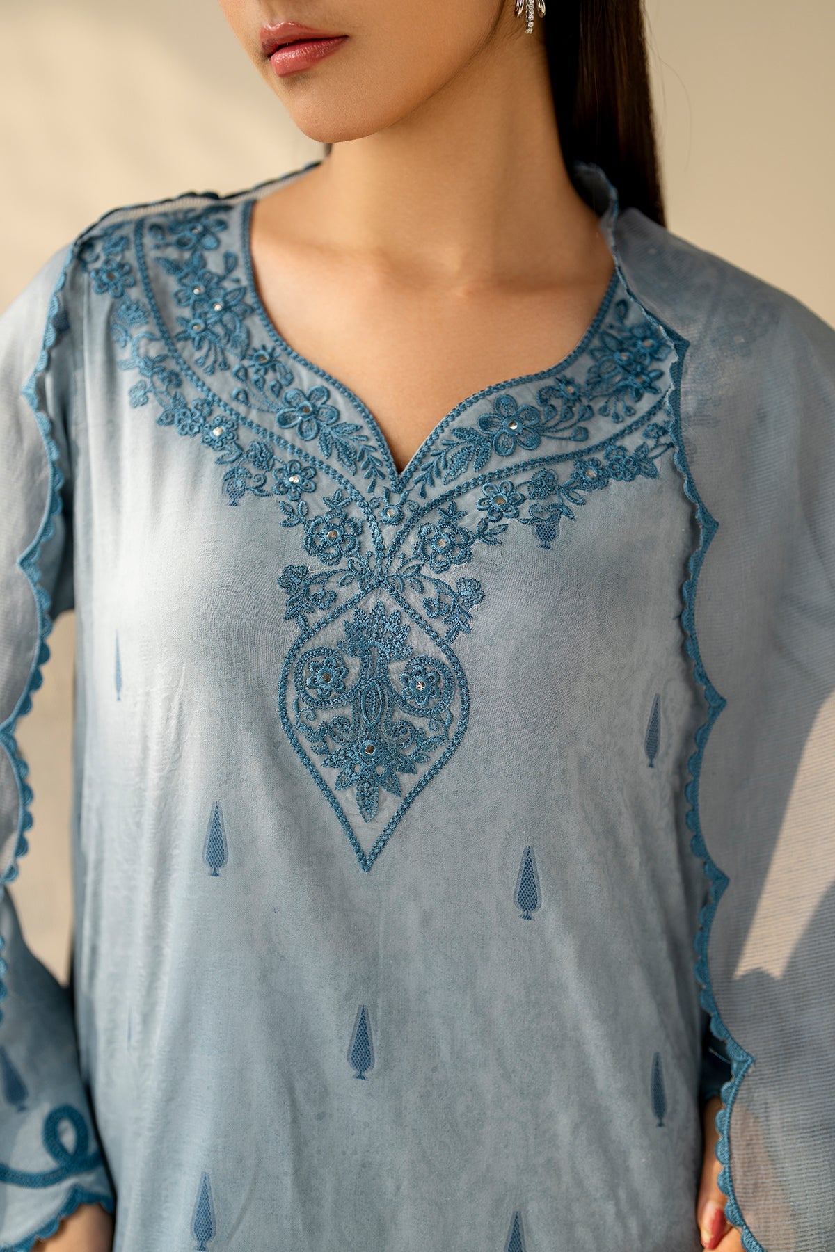 EMBROIDERED JACQUARD PR-1176