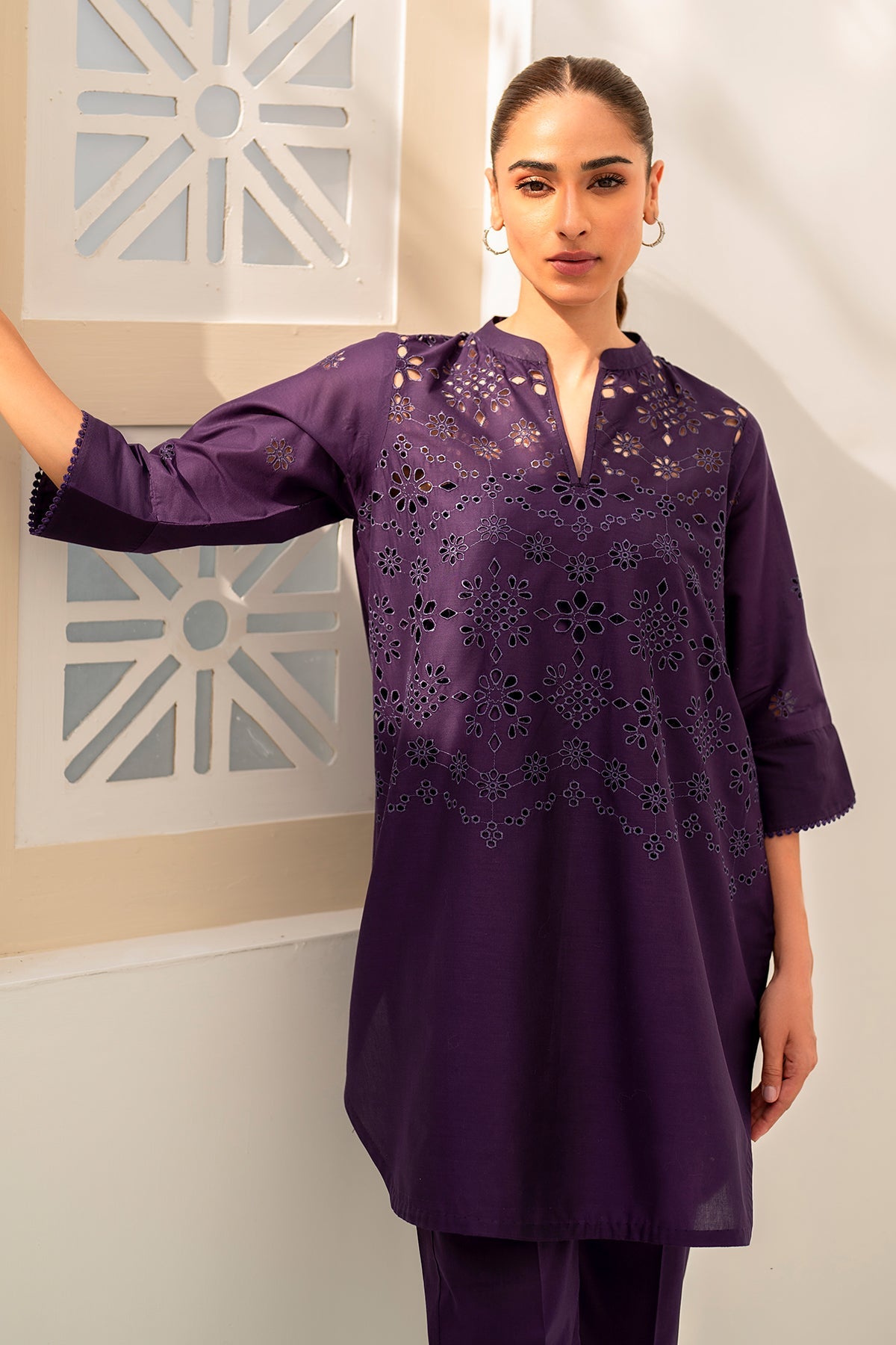 EMBROIDERED SCHIFFLI PR-966