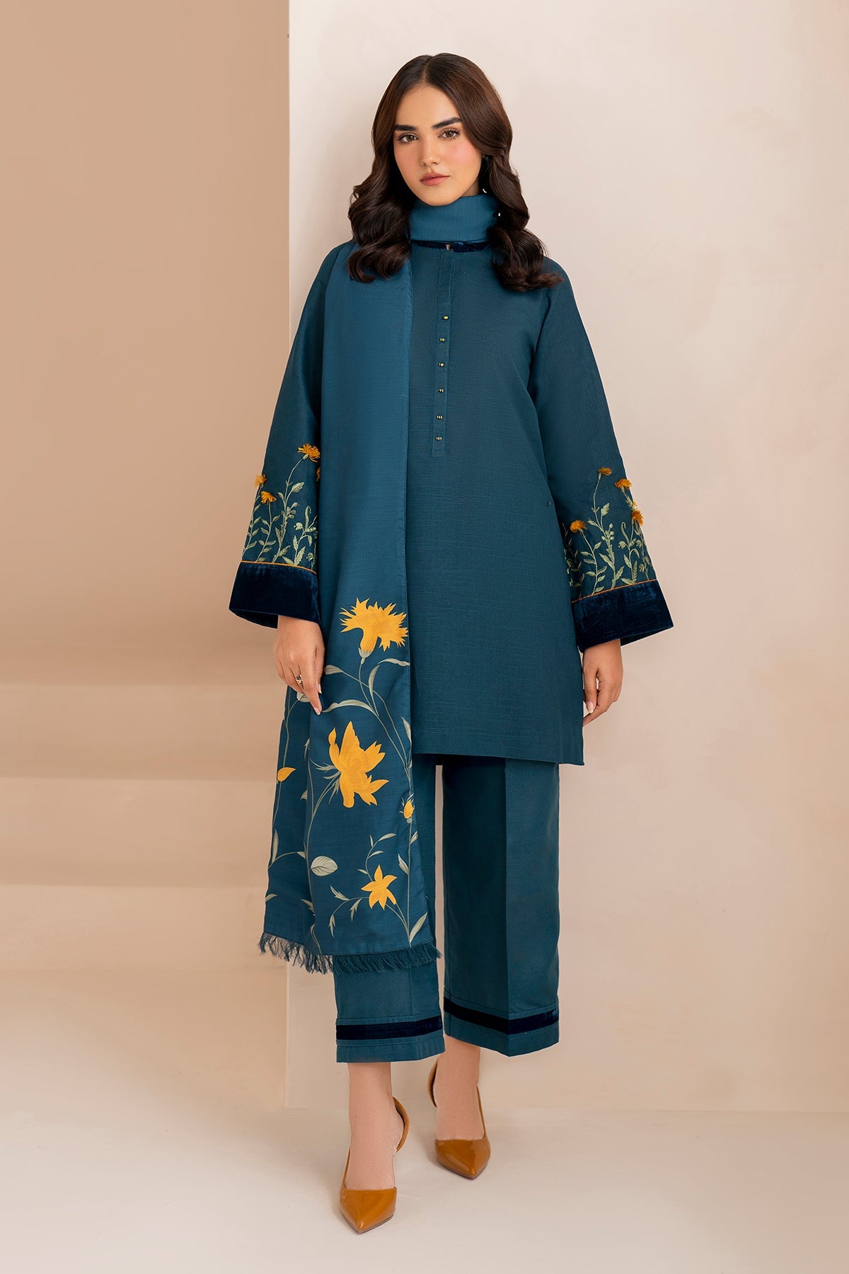 EMBROIDERED KHADDAR PR-999