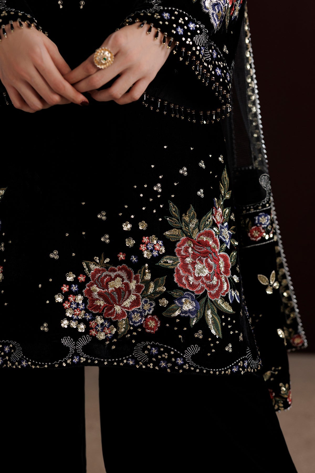 EMBROIDERED VELVET UF-4552