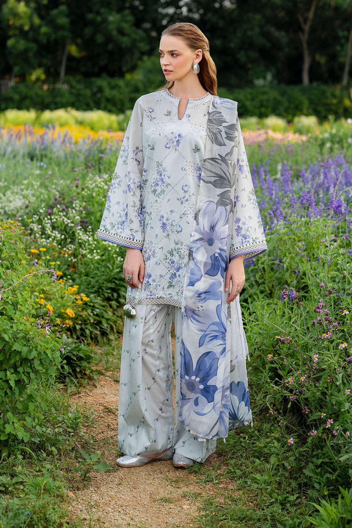 EMBROIDERED PRINTED LAWN UF-4223