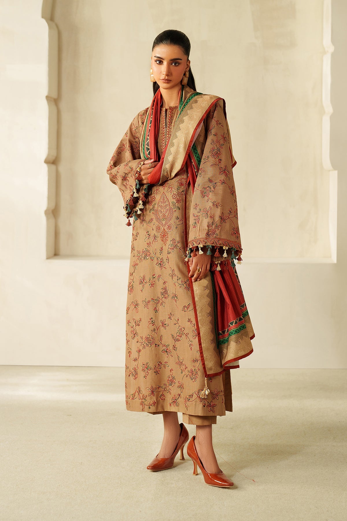 EMBROIDERED KHADDAR UF-4335