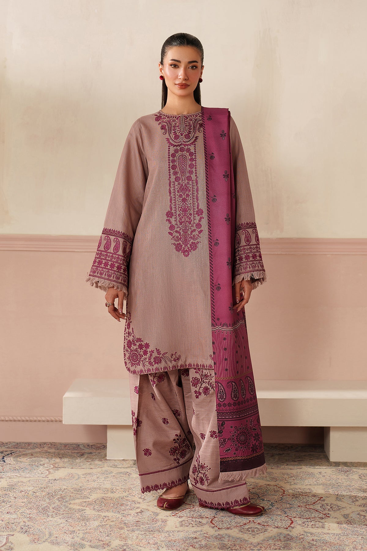 EMBROIDERED KHADDAR SF-4353