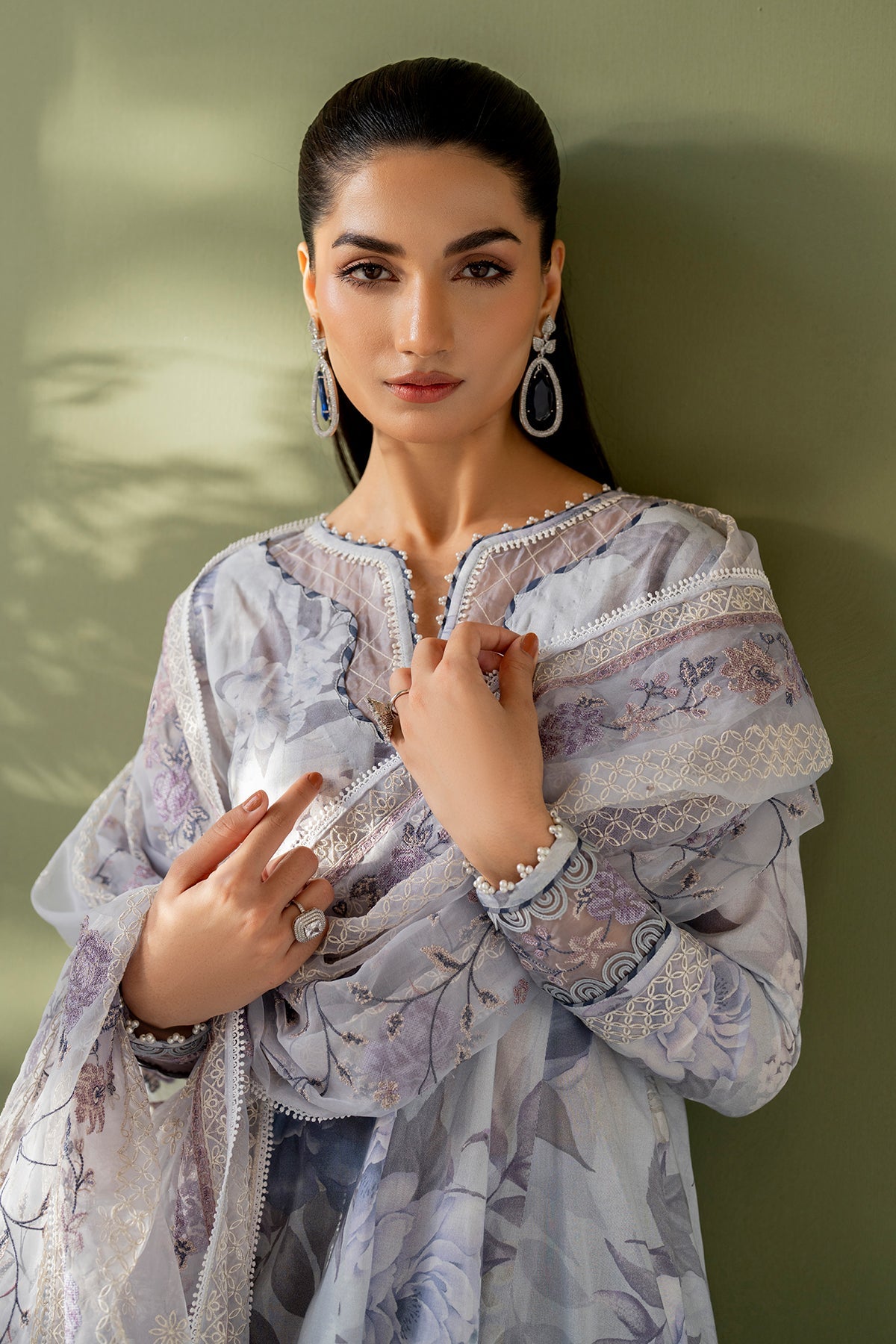 EMBROIDERED LAWN UF-4173